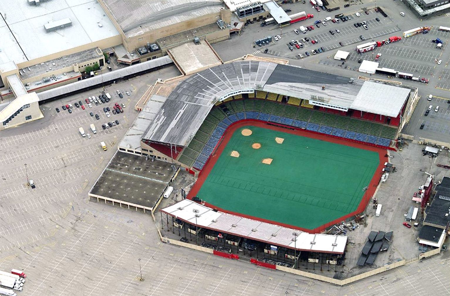 Aerial of Louisville’s Cardinal Stadium in a combined configuration