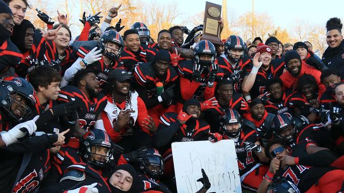 SEMO defeated Muray St. 55-22 to earn a share of the OVC Championship