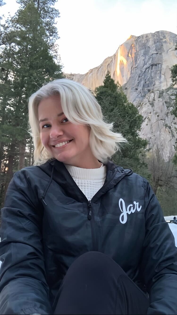 Vanessa recently wore her Jar windbreaker during her visit to Fire Fall at Yosemite National Park
