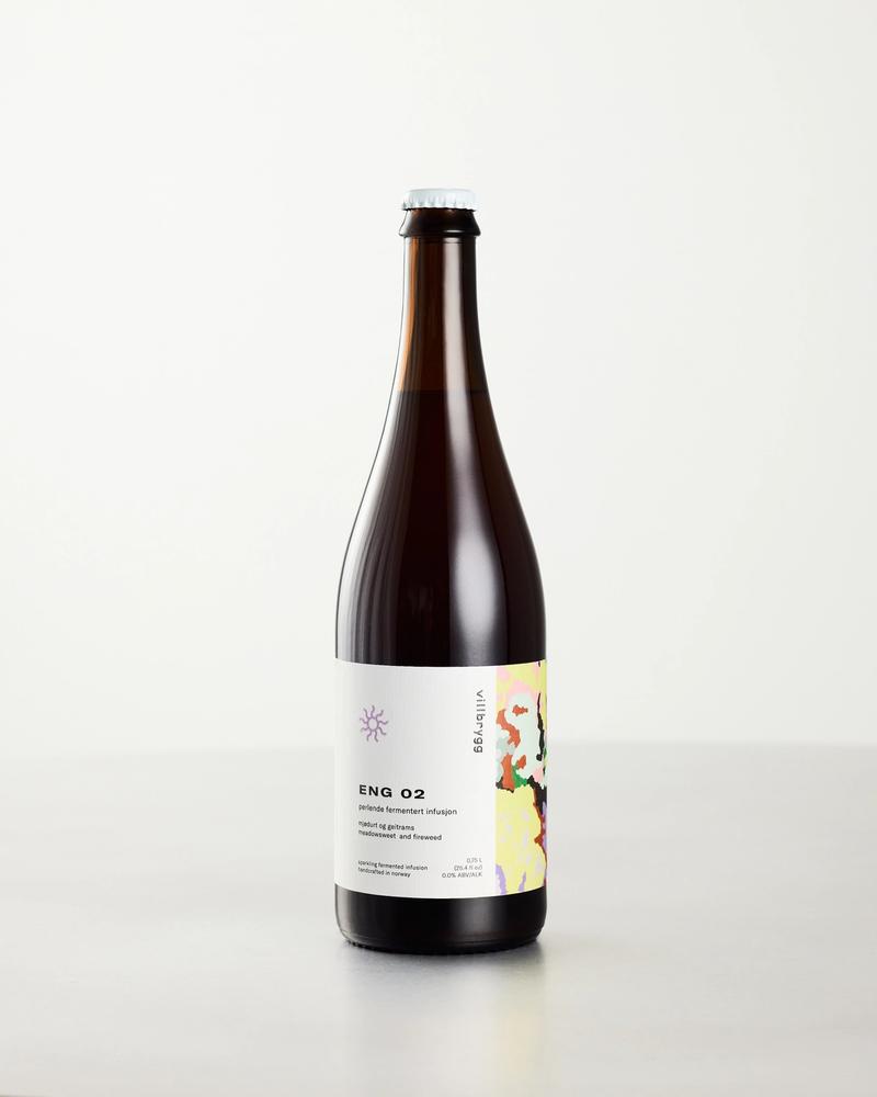 Picture of Eng 01, here paired with food. Pearly, floral and dry, it goes perfectly with a good meal.