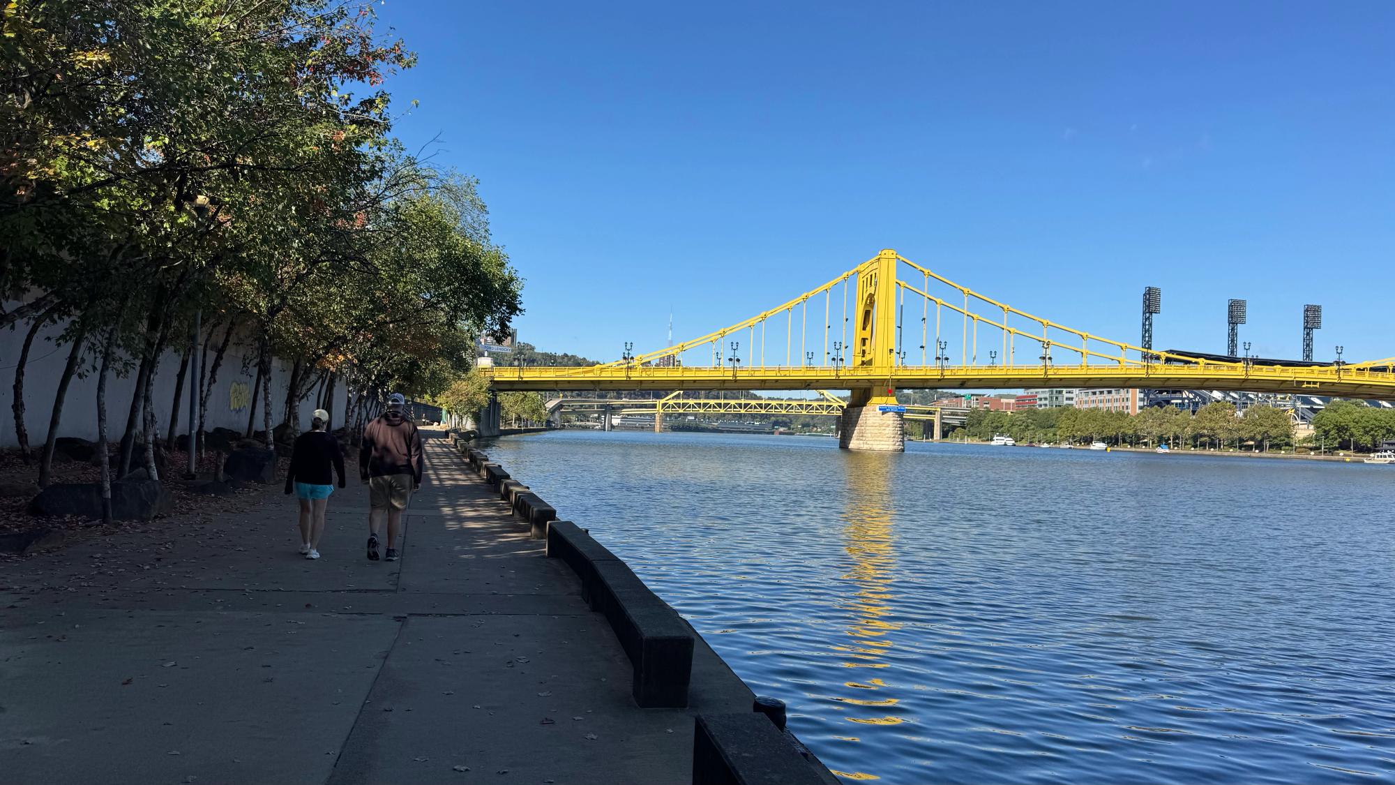 Walking along the waterfront, towards the 9th street bridge