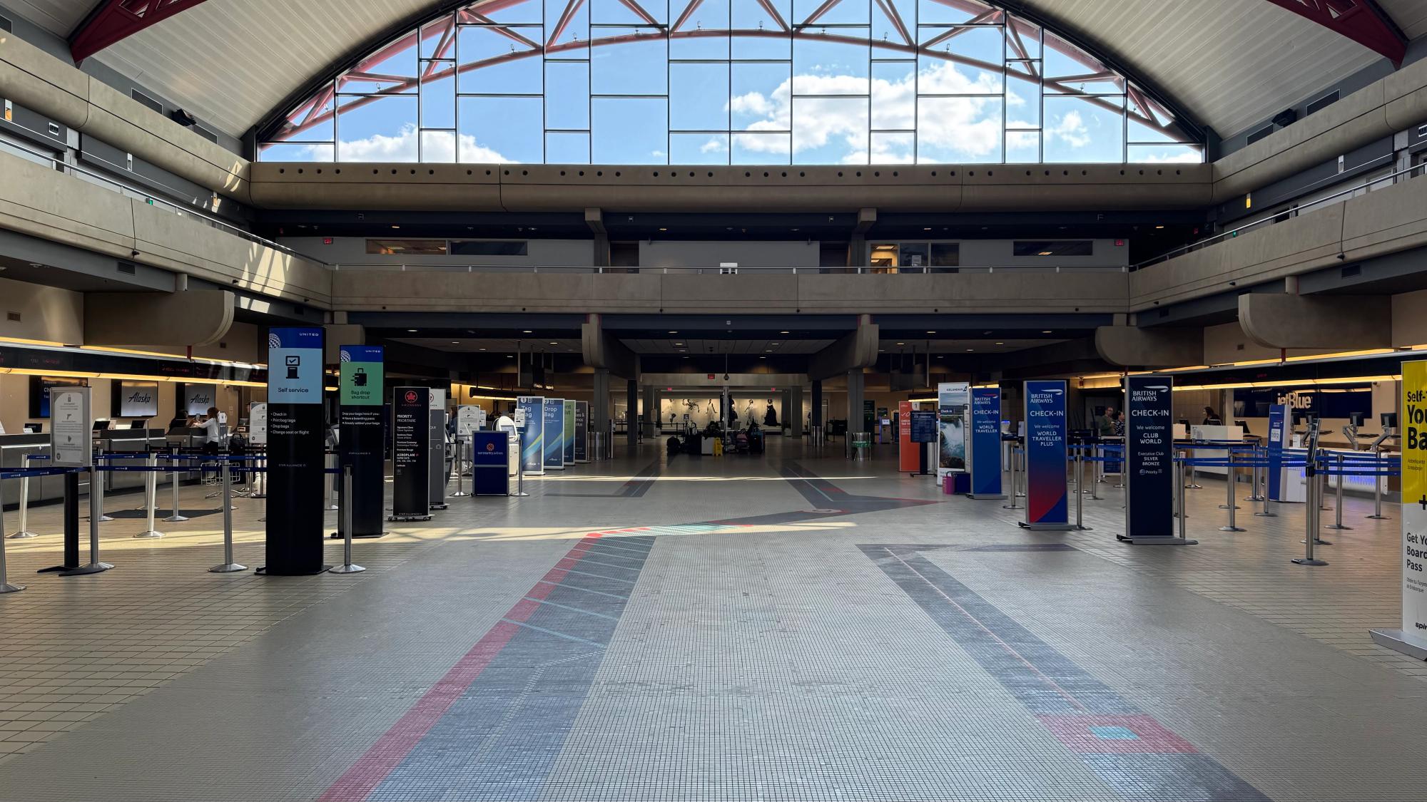 Interior of the Pittsburgh International Airport
