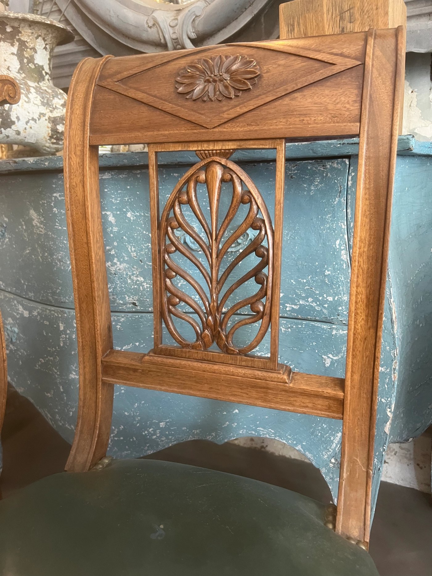 Chaises Lucchiesi