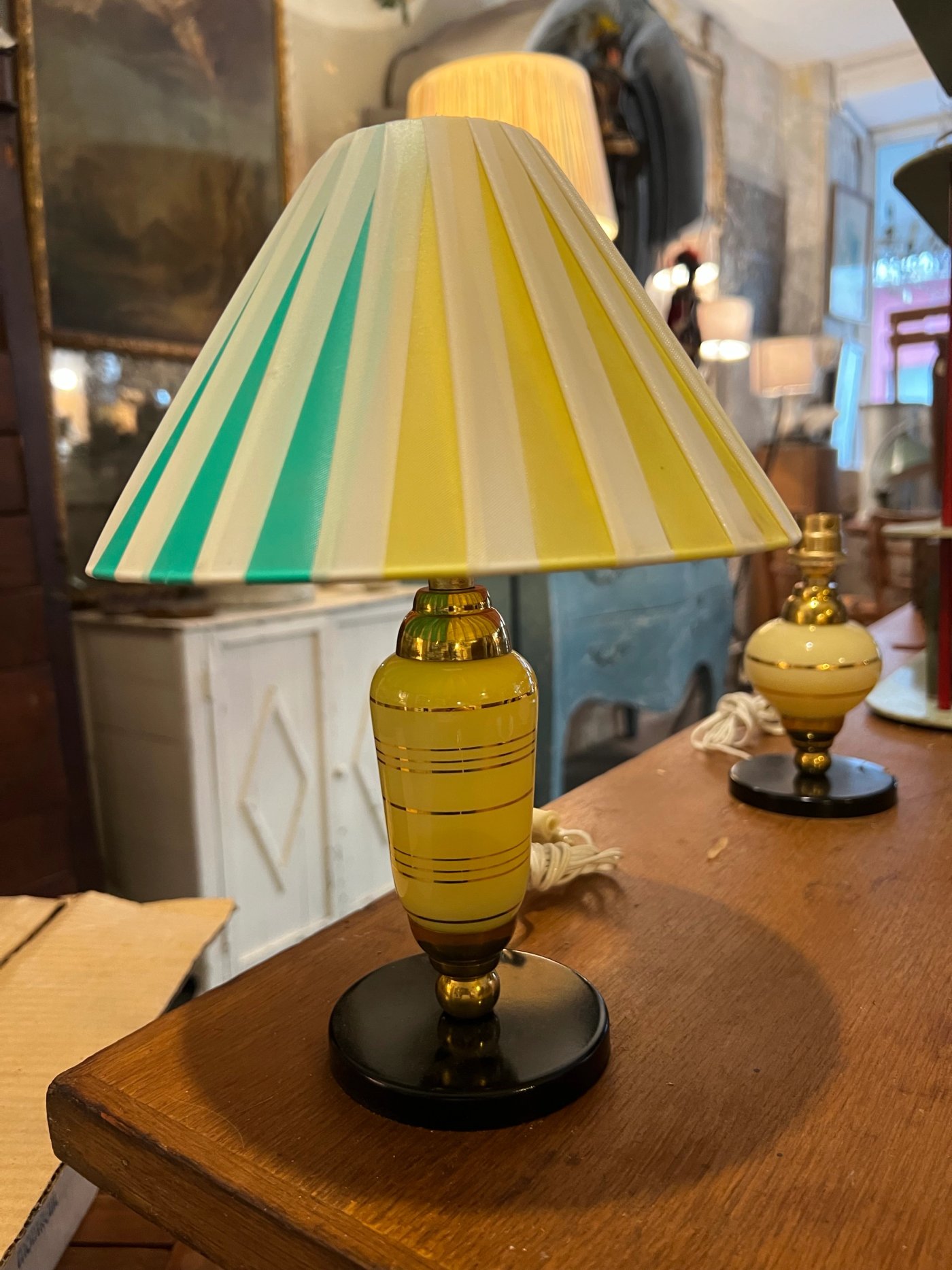 Petite lampe années 50 jaune