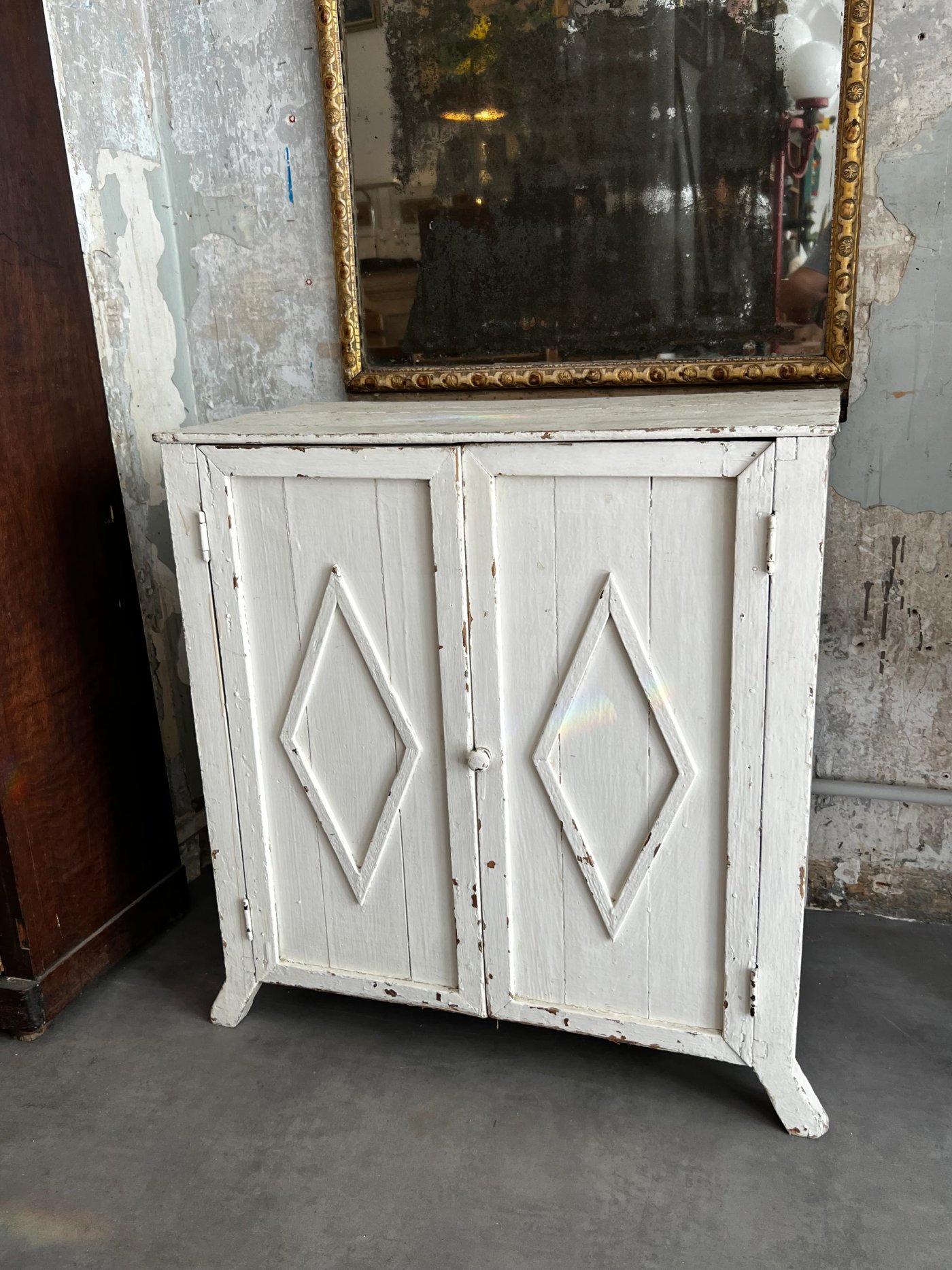 Petit meuble 2 portes
