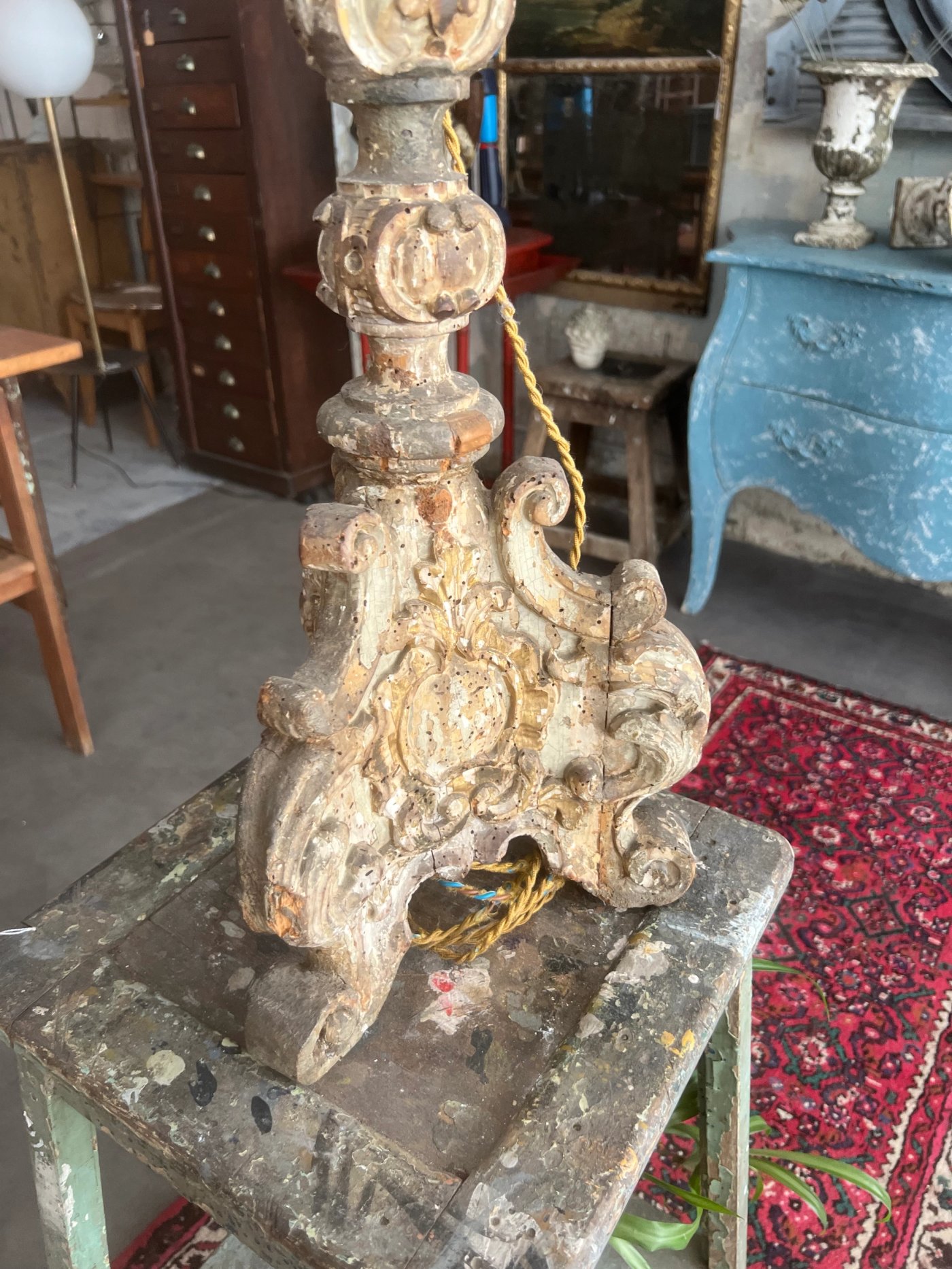 Lampe pique cierge