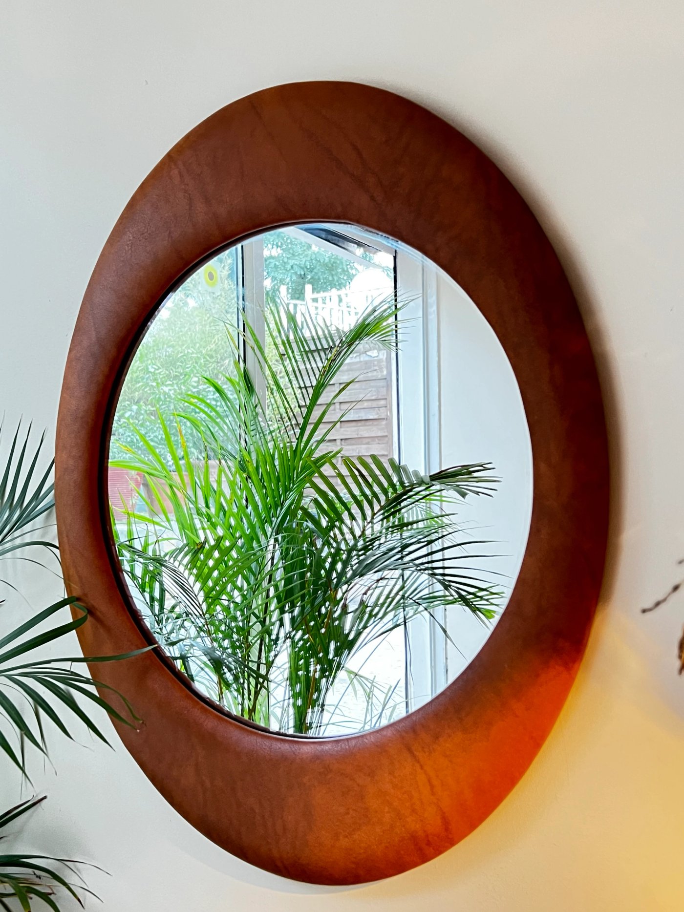 Paire de miroirs 70's