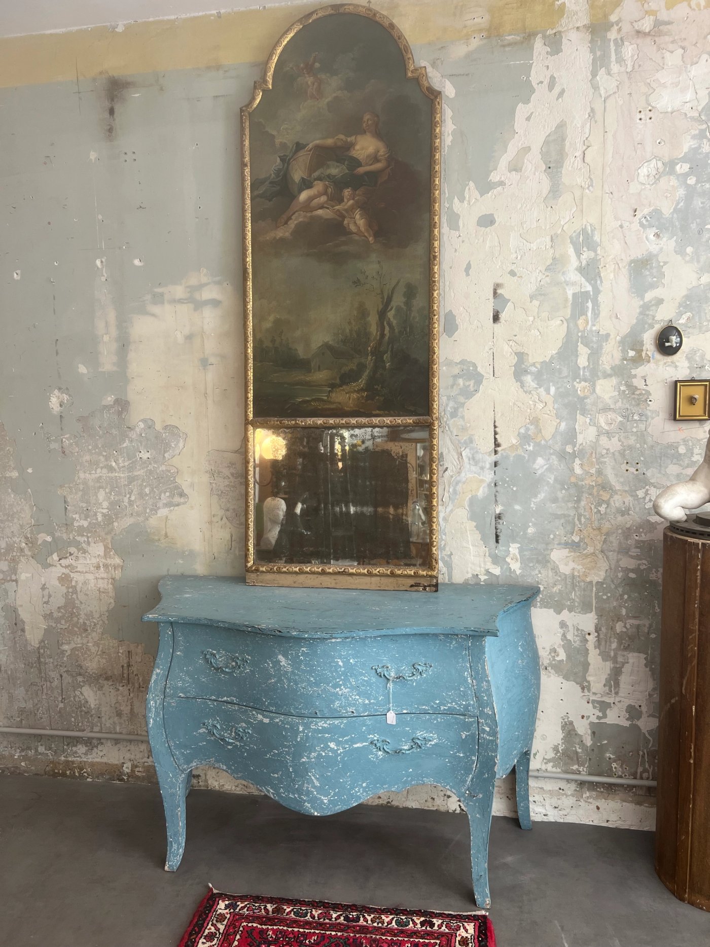 Commode bleue