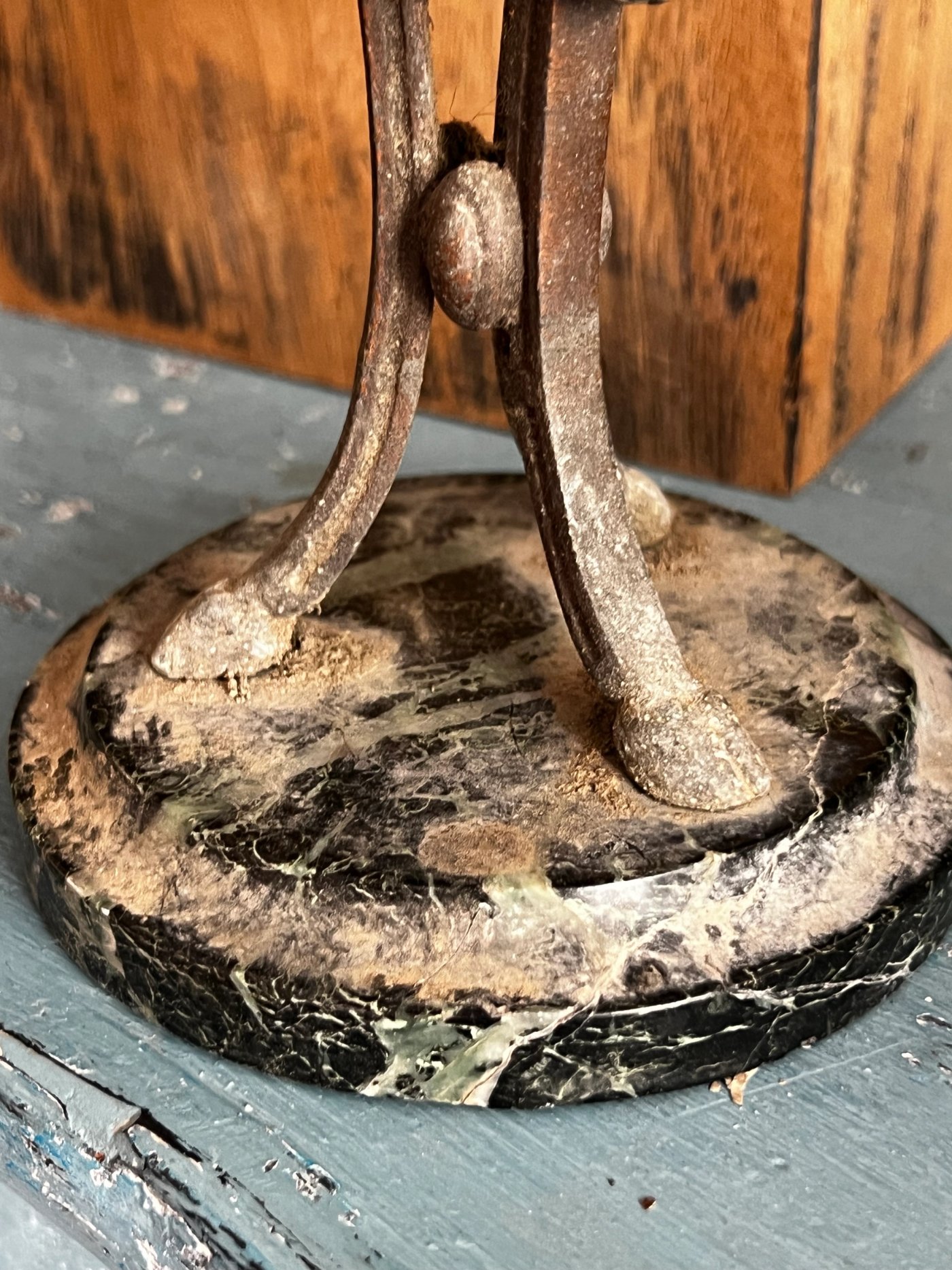 Paire de lampes bélier