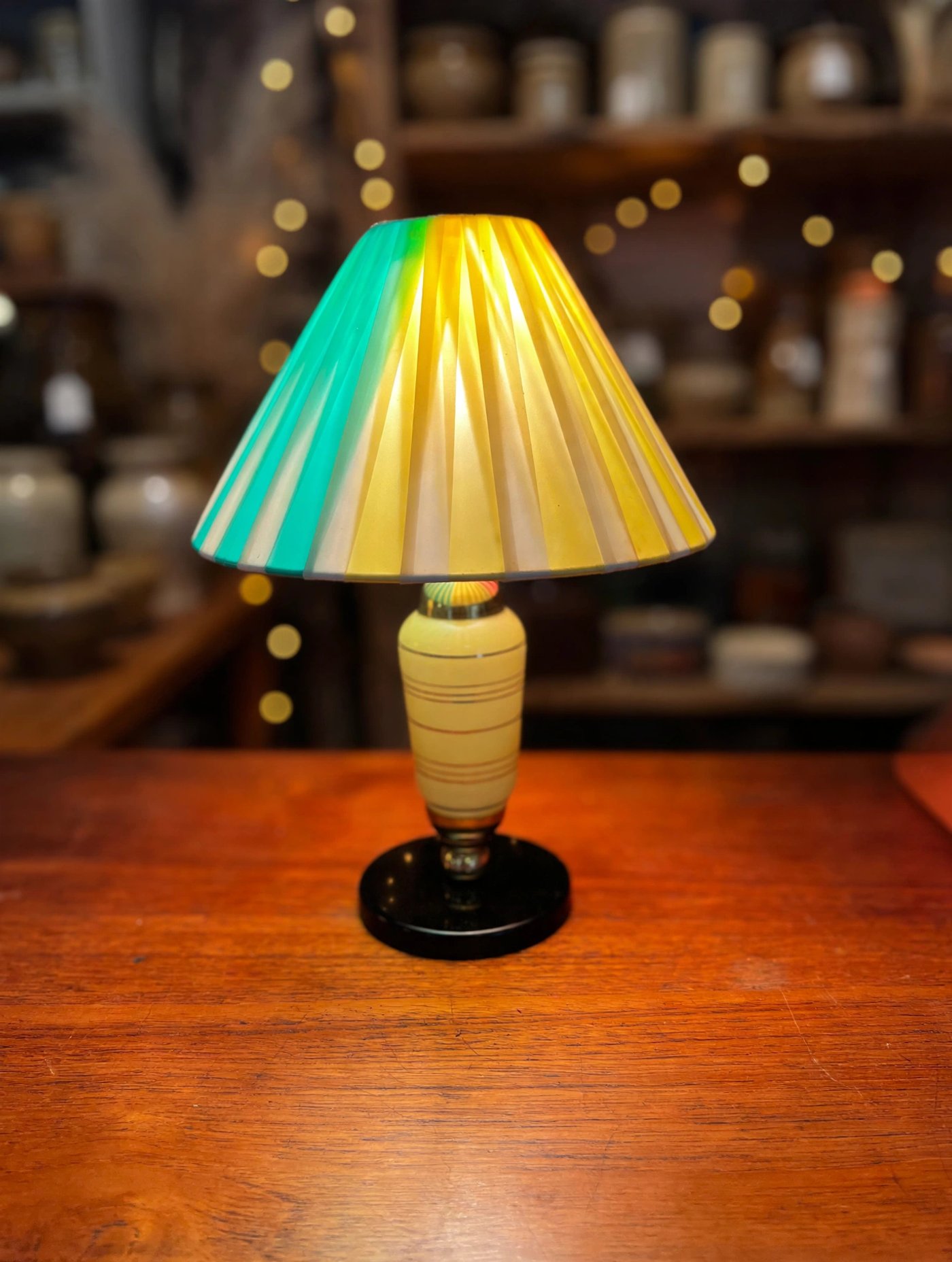 Petite lampe années 50 jaune