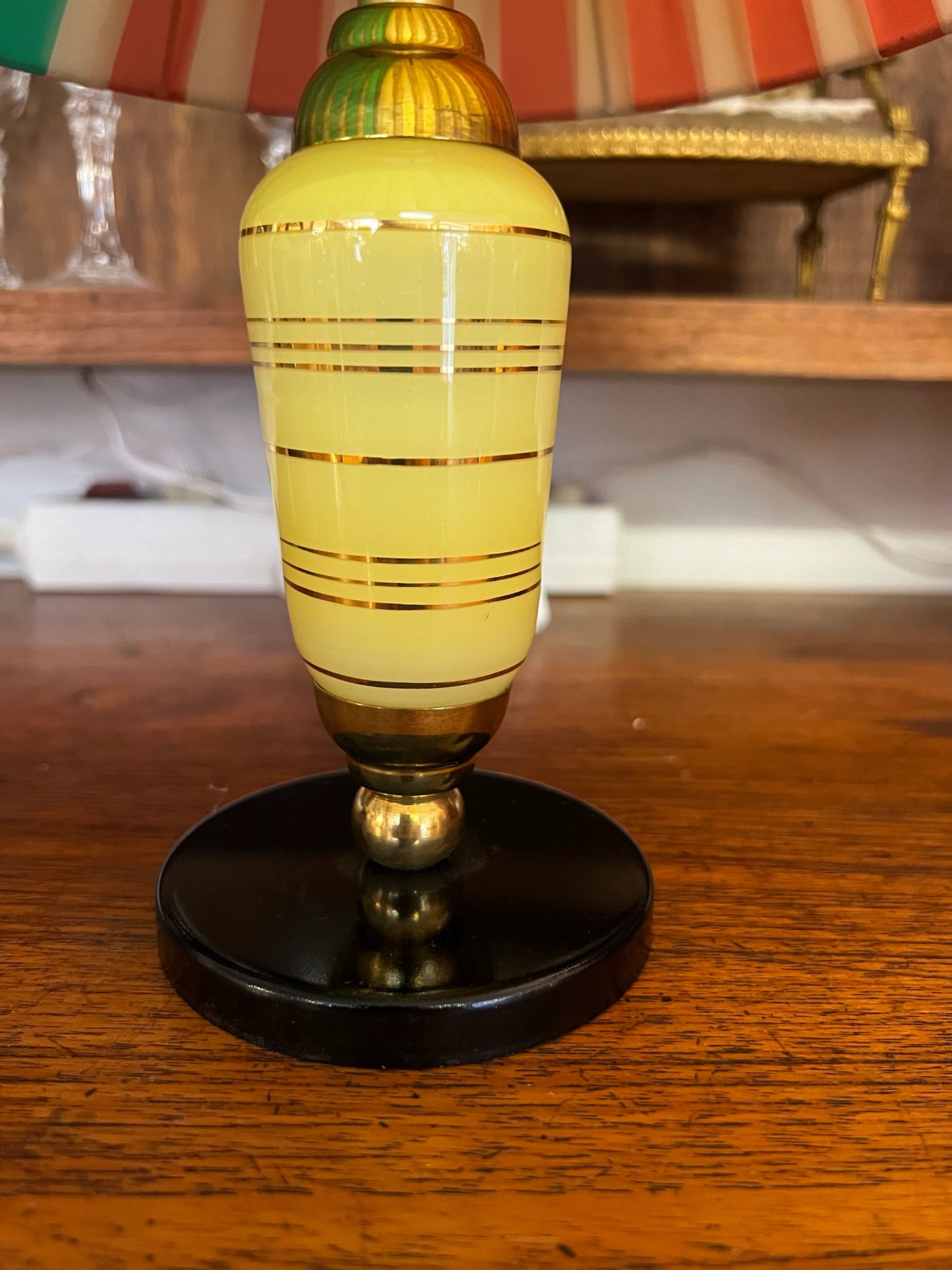 Petite lampe années 50 jaune