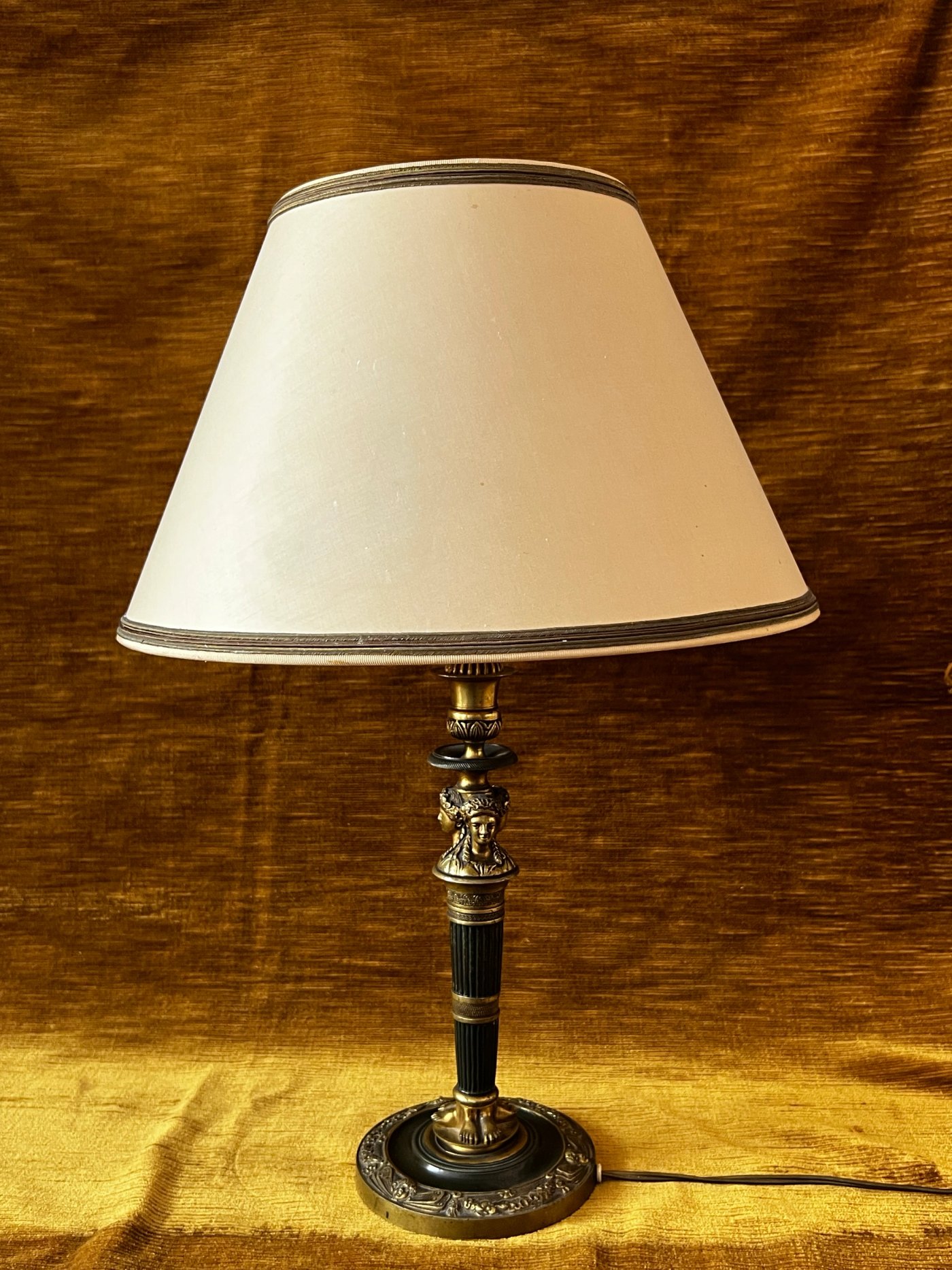 Lampe néoclassique
