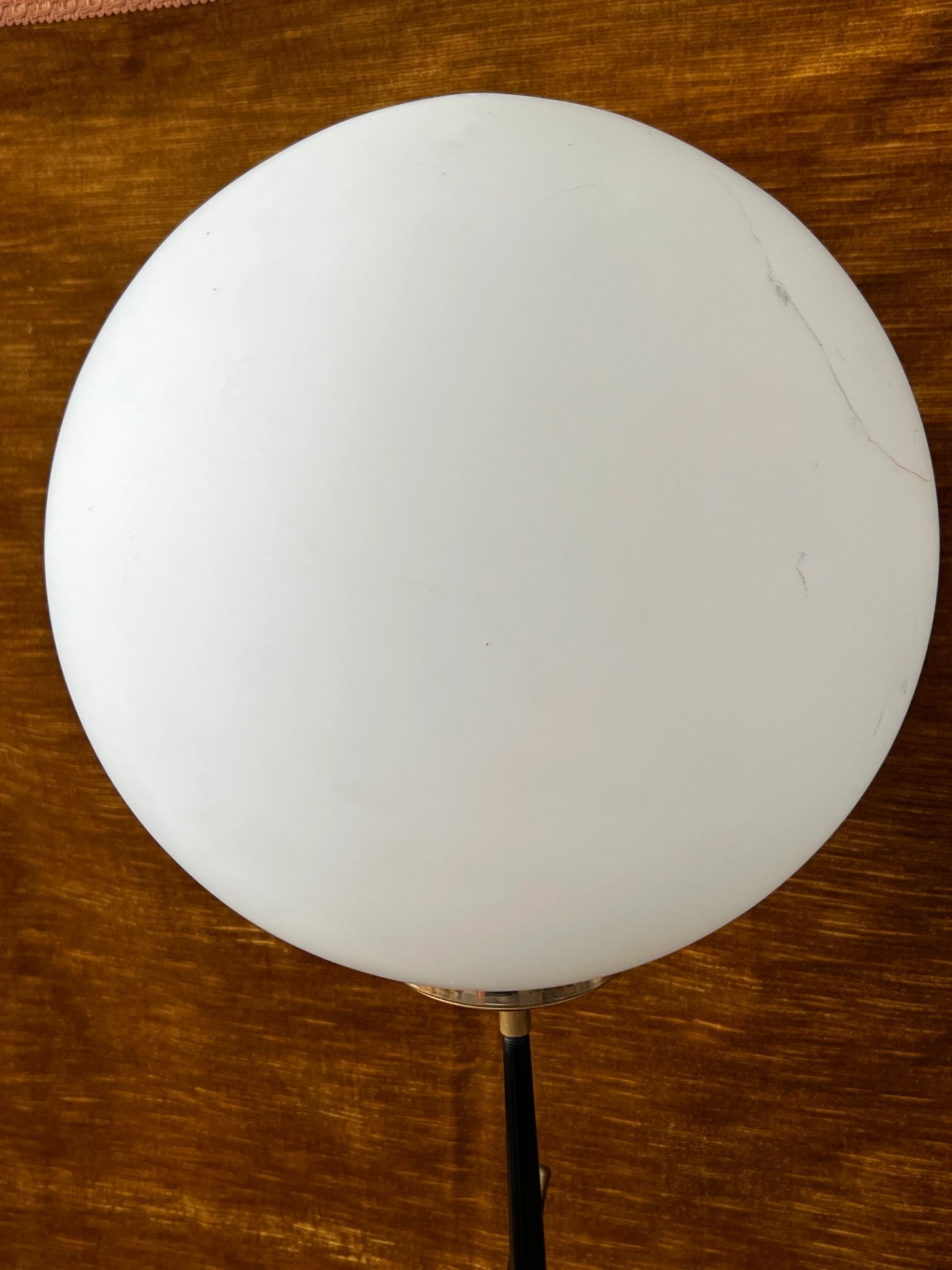 Lampe boule tripode