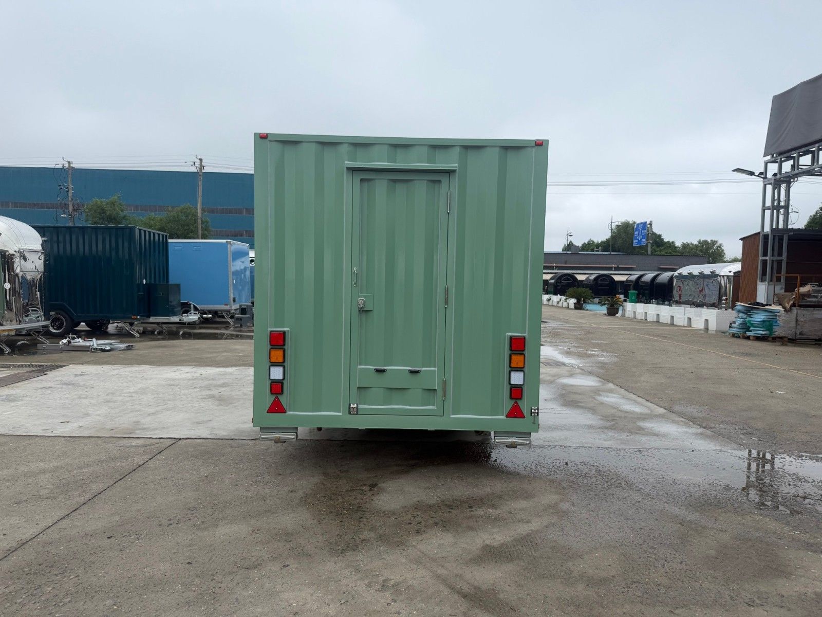 container系列 - 5500×2200×2100 mm Tandem Axle白底图 2