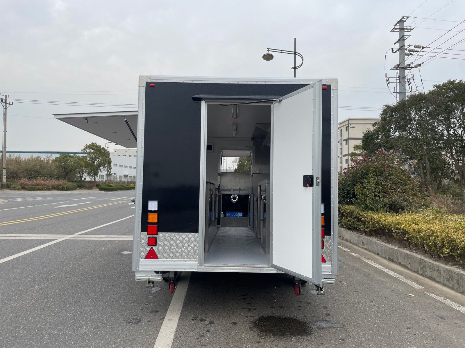 square系列 - 4000×2200×2100 mm Tandem Axle白底图 7