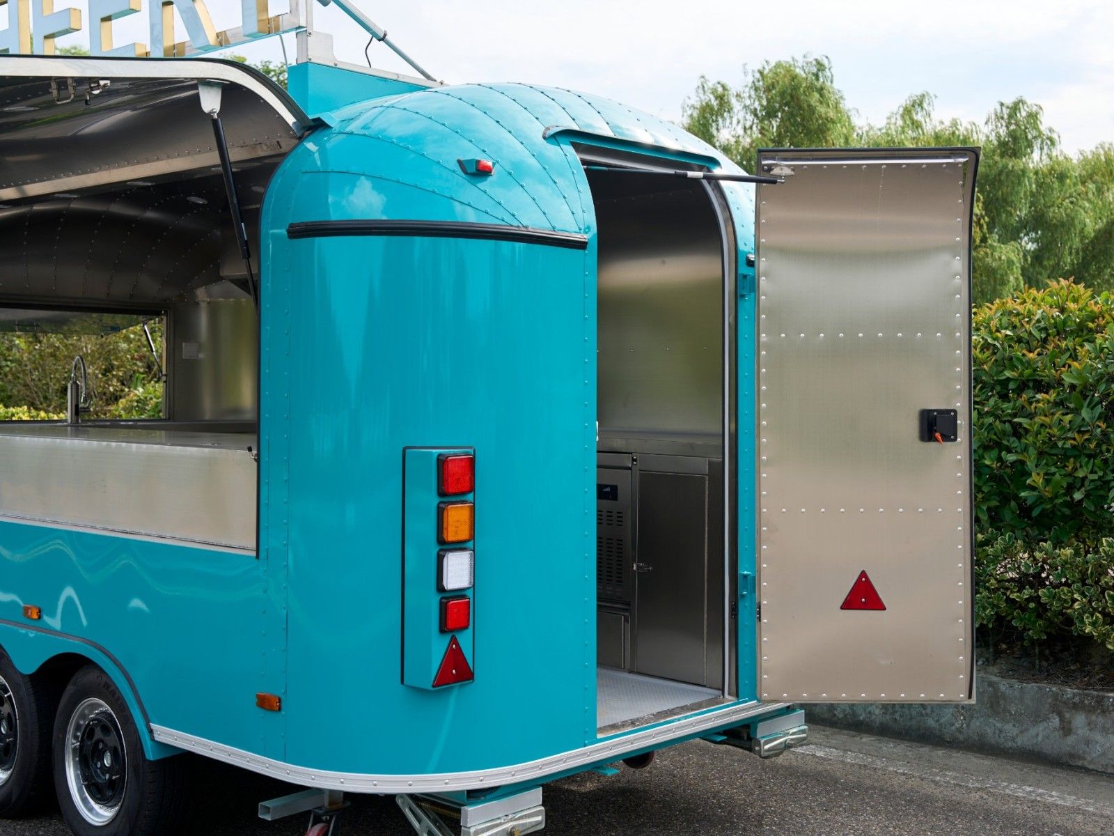 airstream系列 - 3800×2200×2100 mm Tandem Axle白底图 5