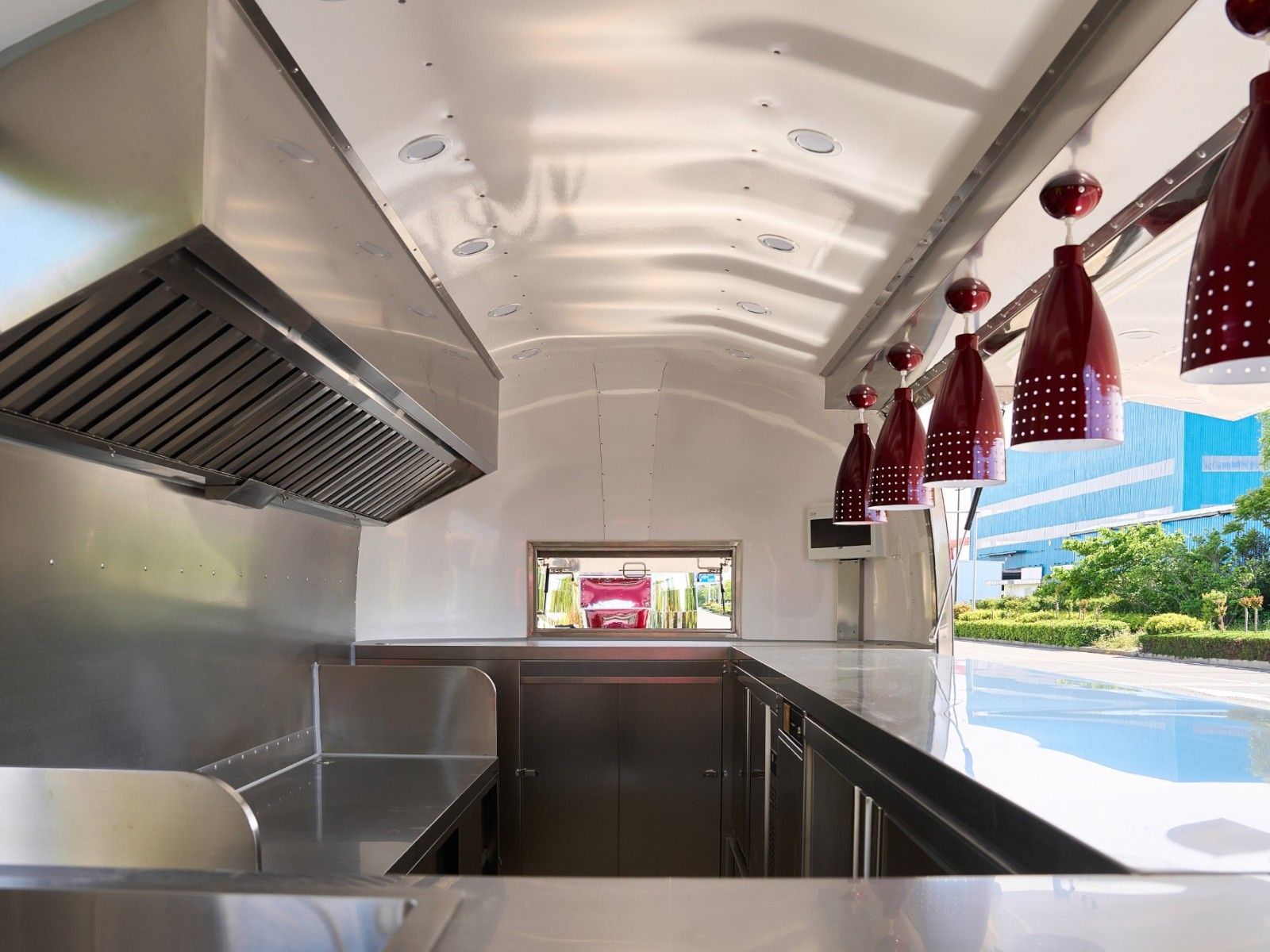 airstream系列 - 6000×2200×2100 mm Tandem Axle白底图 4