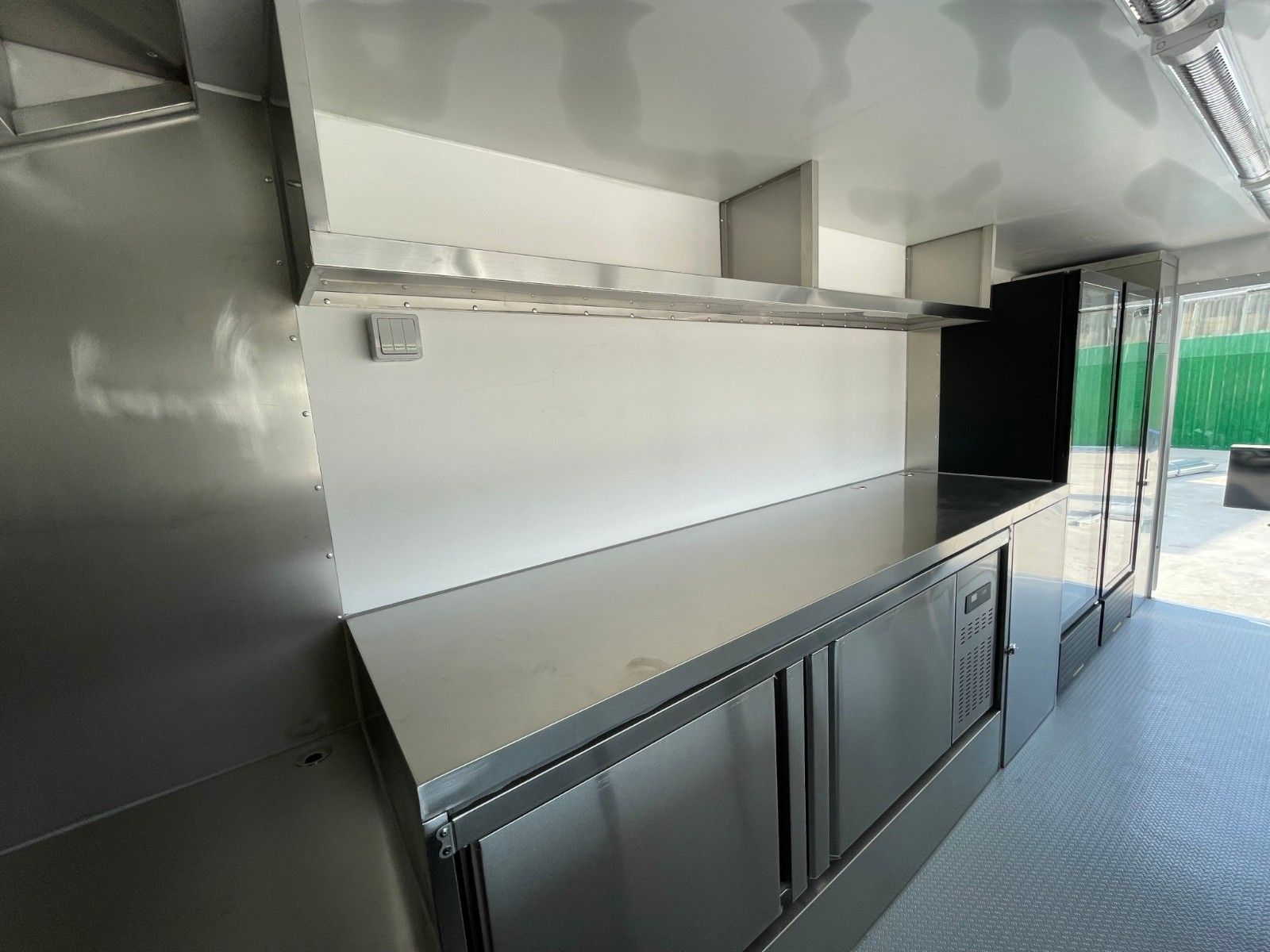 square系列 - 5500×2200×2100 mm Tandem Axle白底图 6