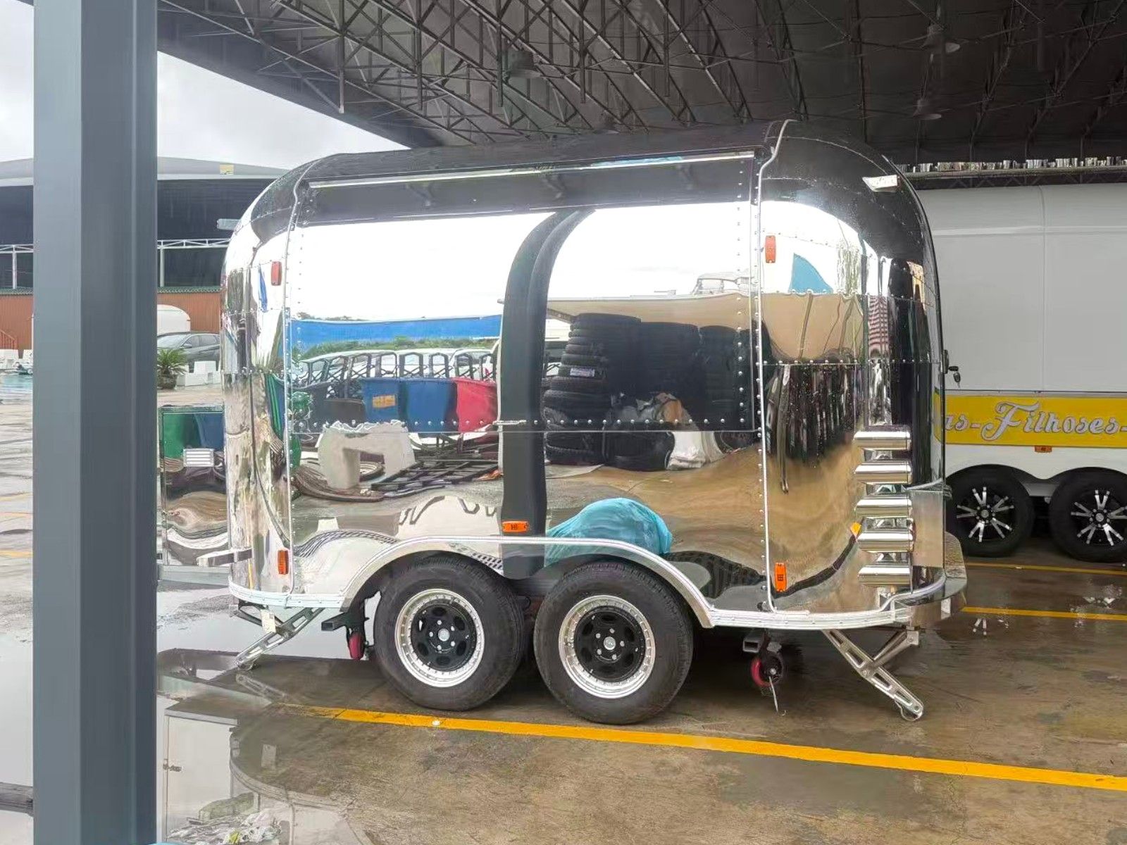 airstream系列 - 3000×2200×2100 mm Tandem Axle白底图 3