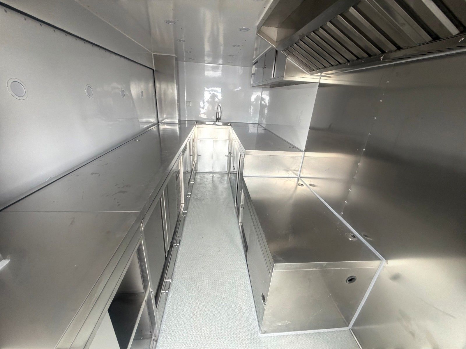 container系列 - 4500×2200×2100 mm Tandem Axle白底图 8
