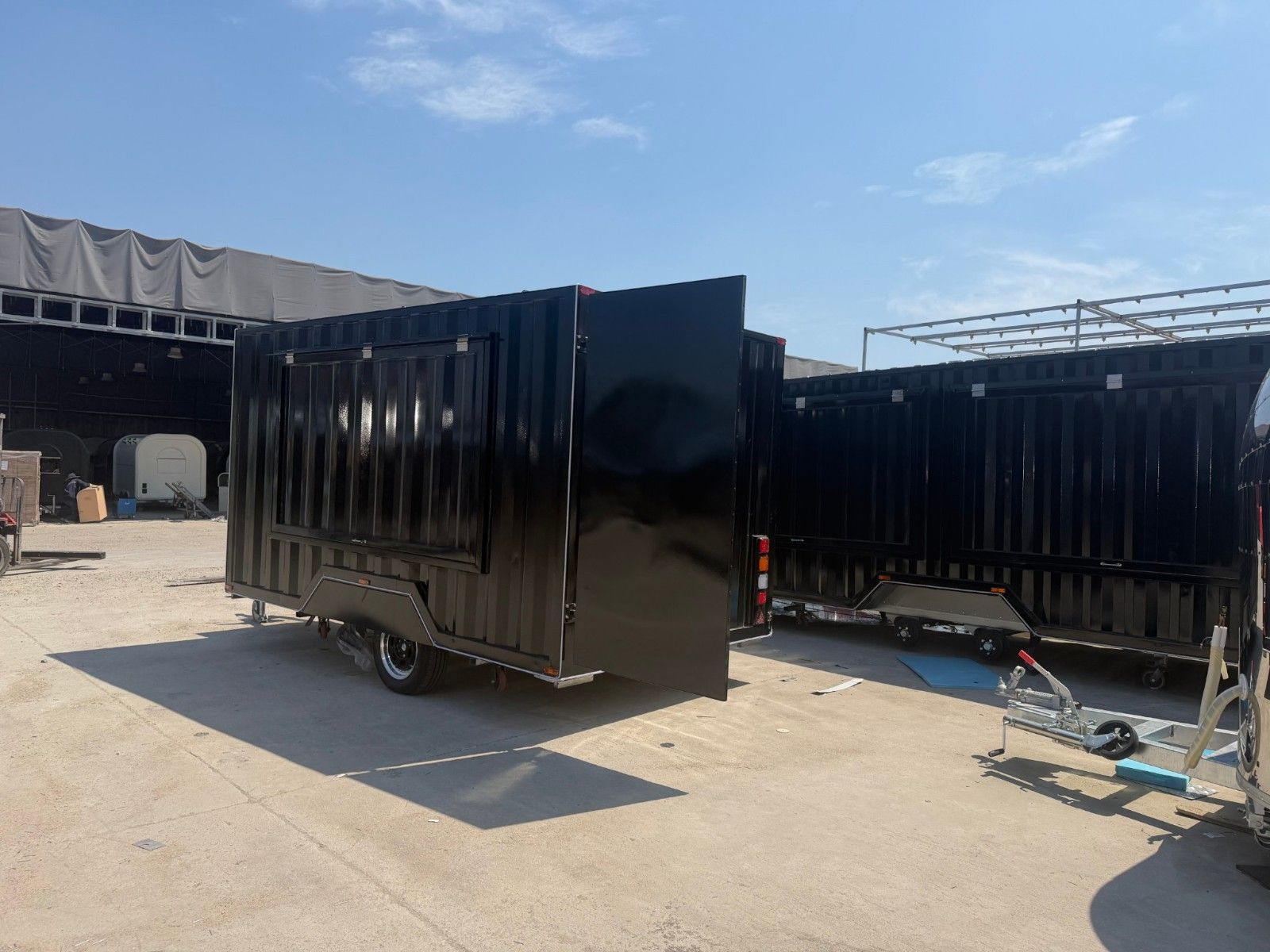 container系列 - 4000×2200×2100 mm Tandem Axle白底图 4