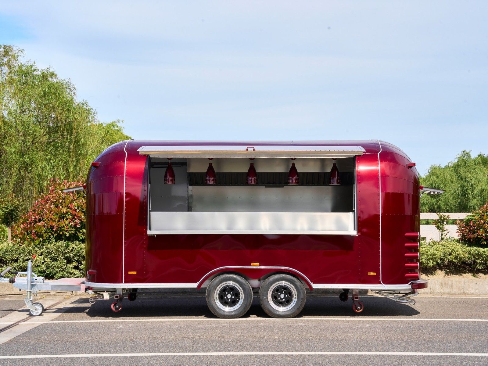 airstream系列 - 6000×2200×2100 mm Tandem Axle白底图 2