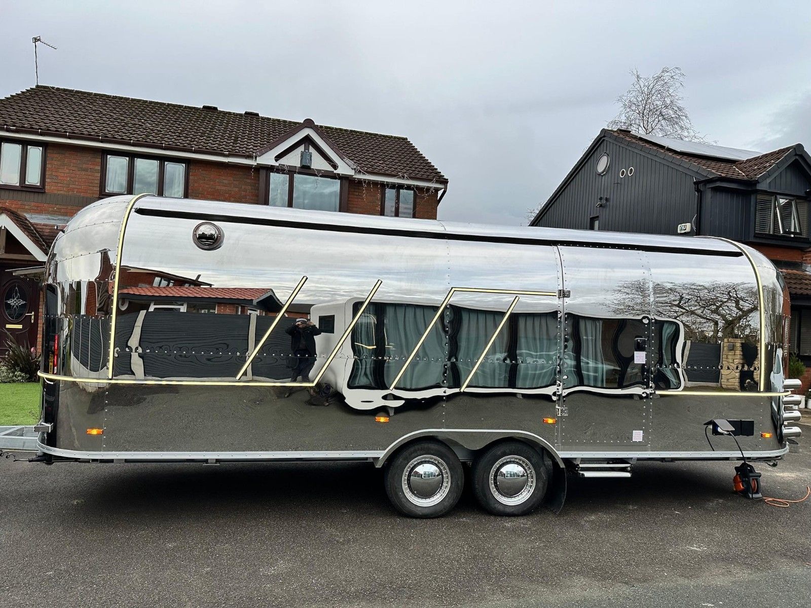 airstream系列 - 7000×2200×2100 mm Tandem Axle白底图 4