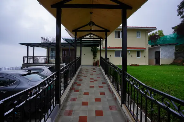 Entrance ramp to the house