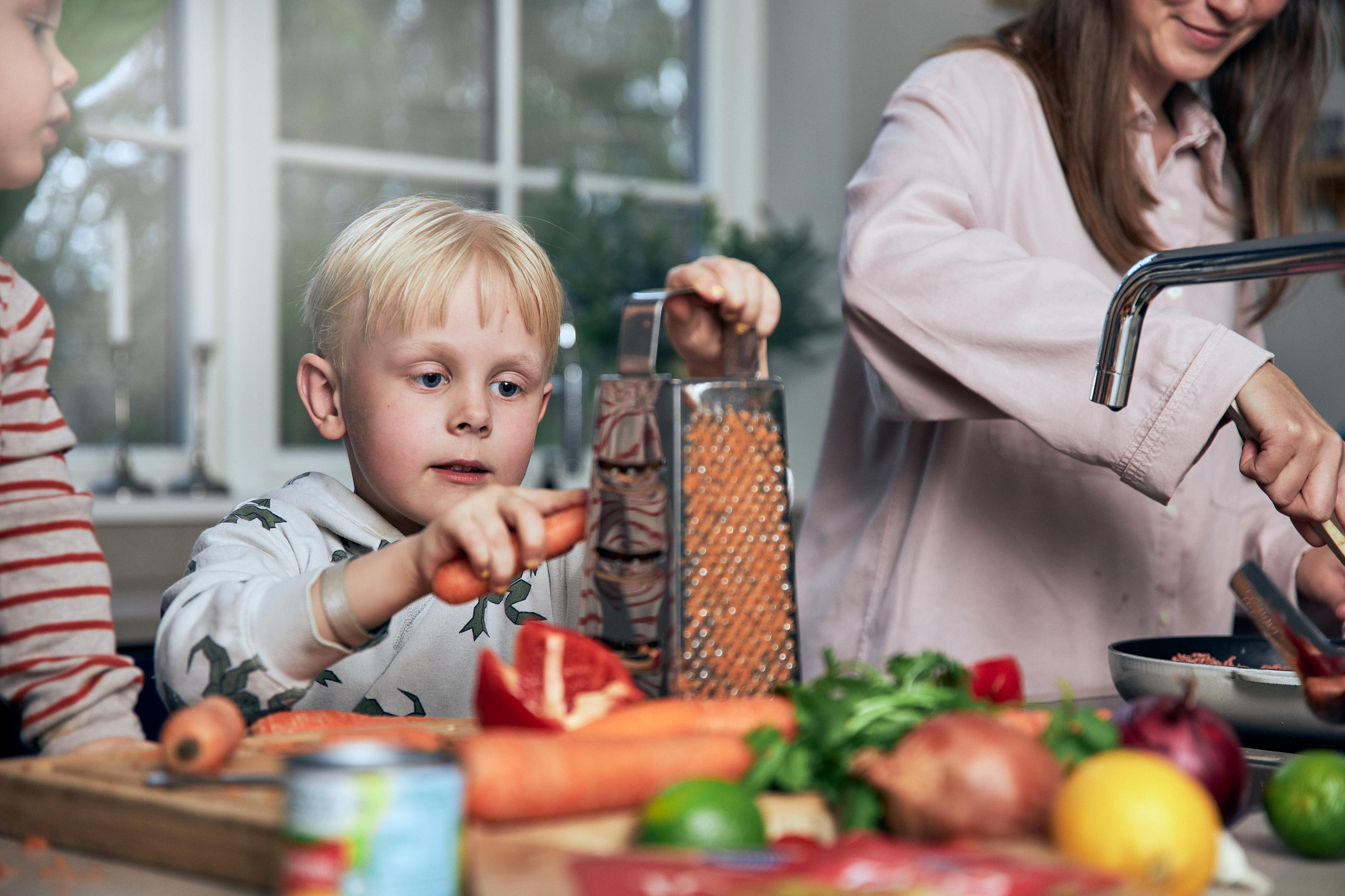 Tips og inspiration til madlavning for mindre børn