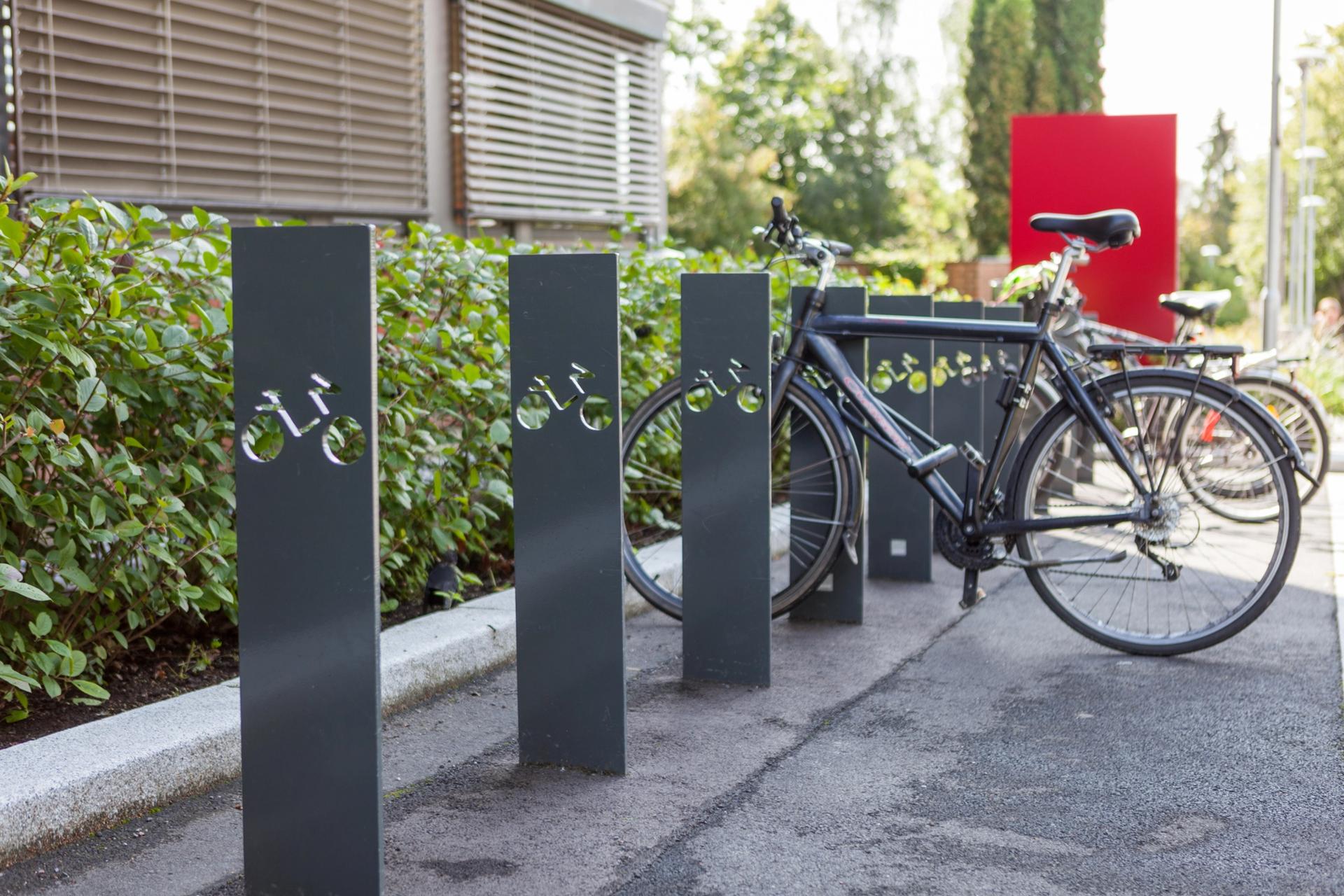 TOUR cycle stand