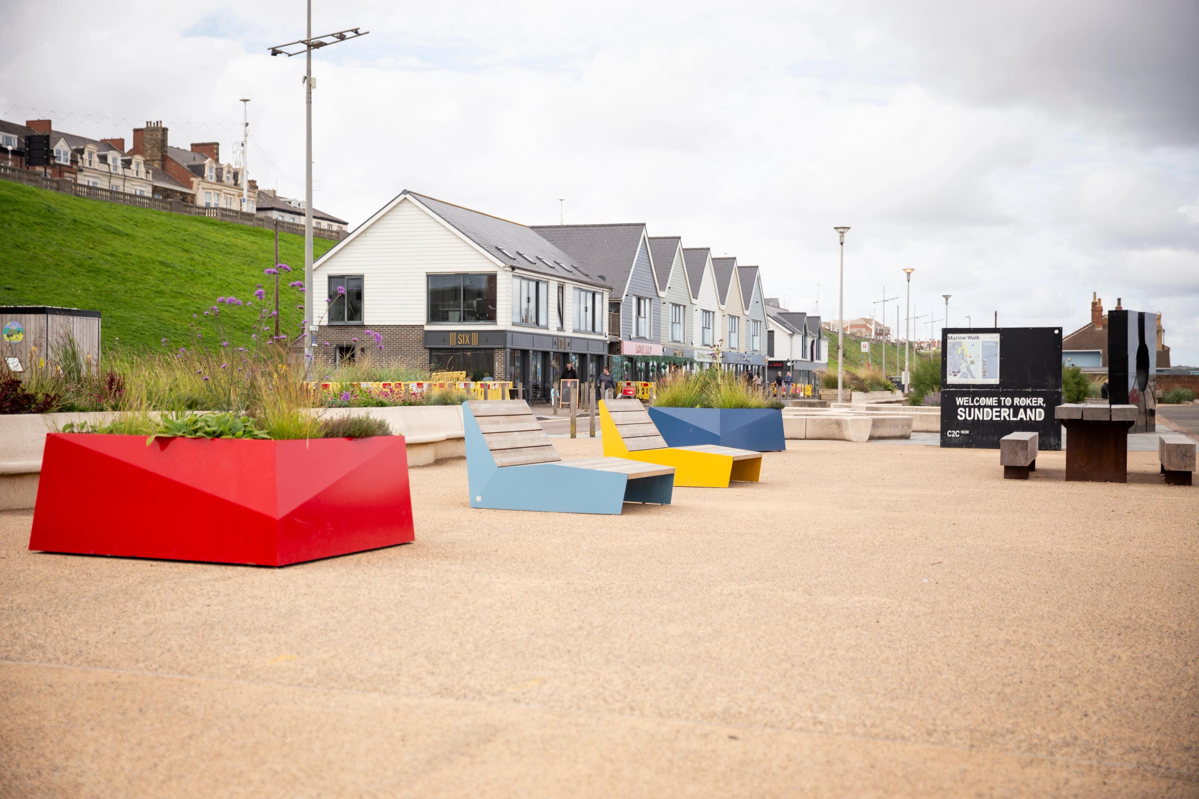 BLOC planter