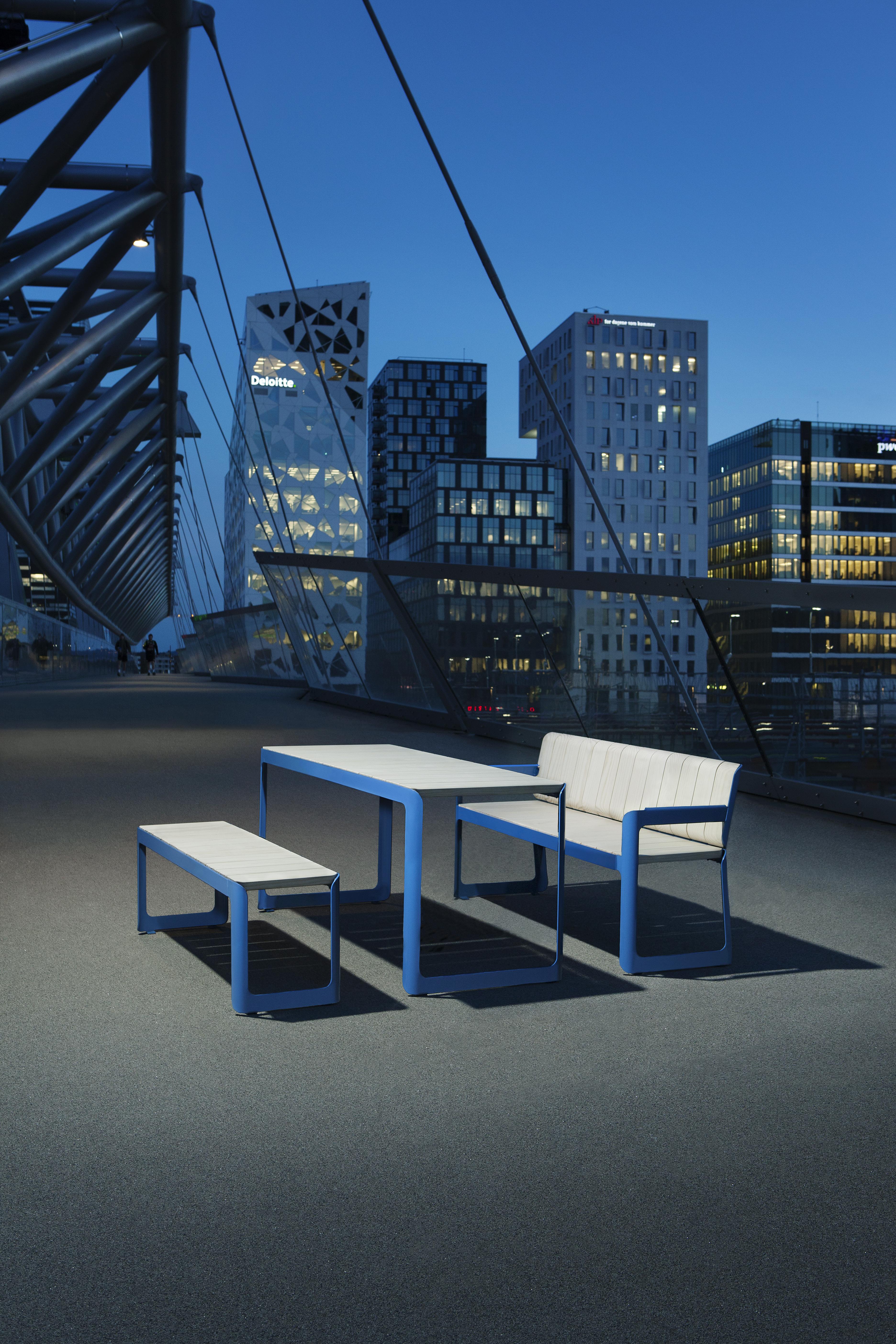 AIR table
