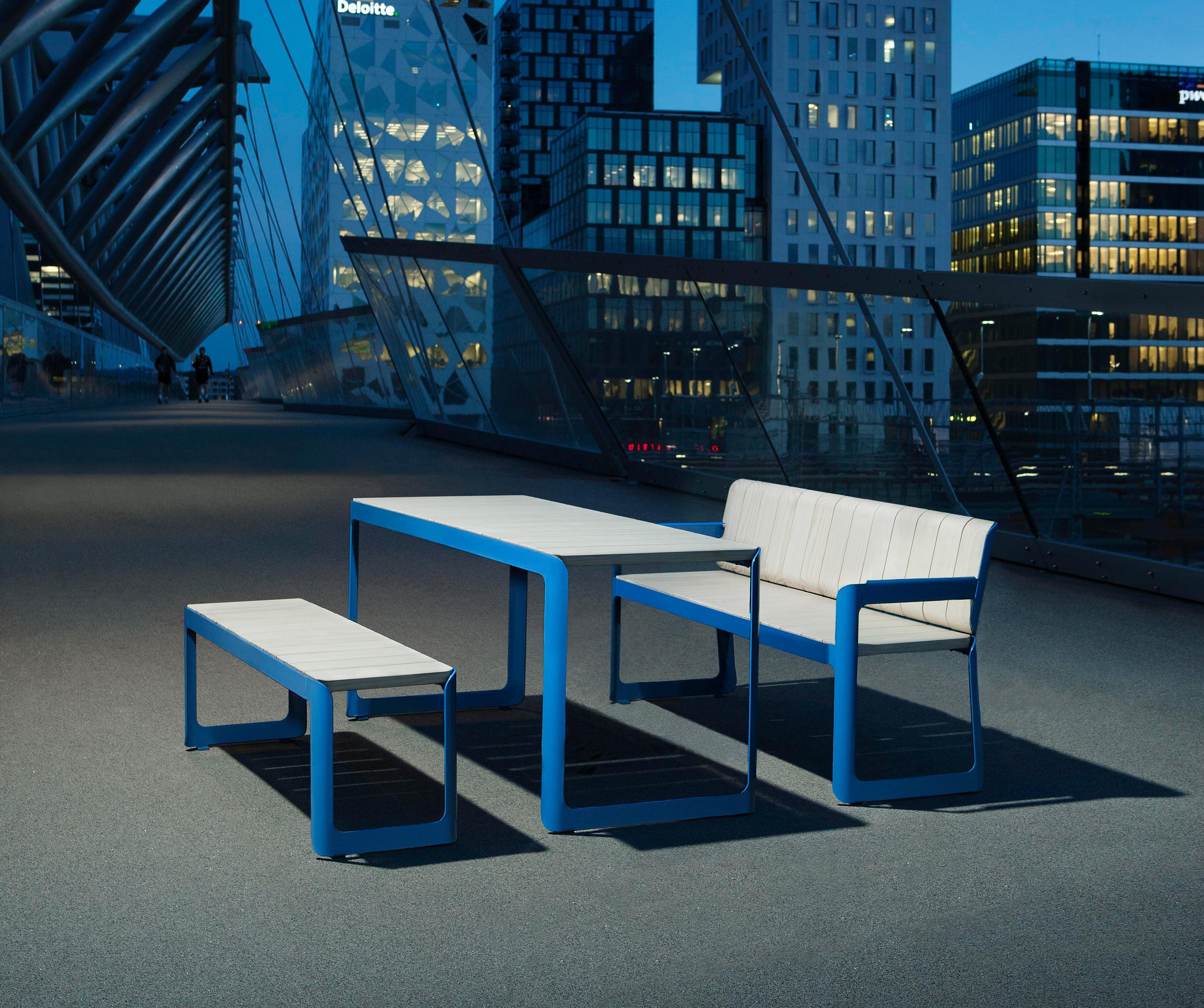 AIR table