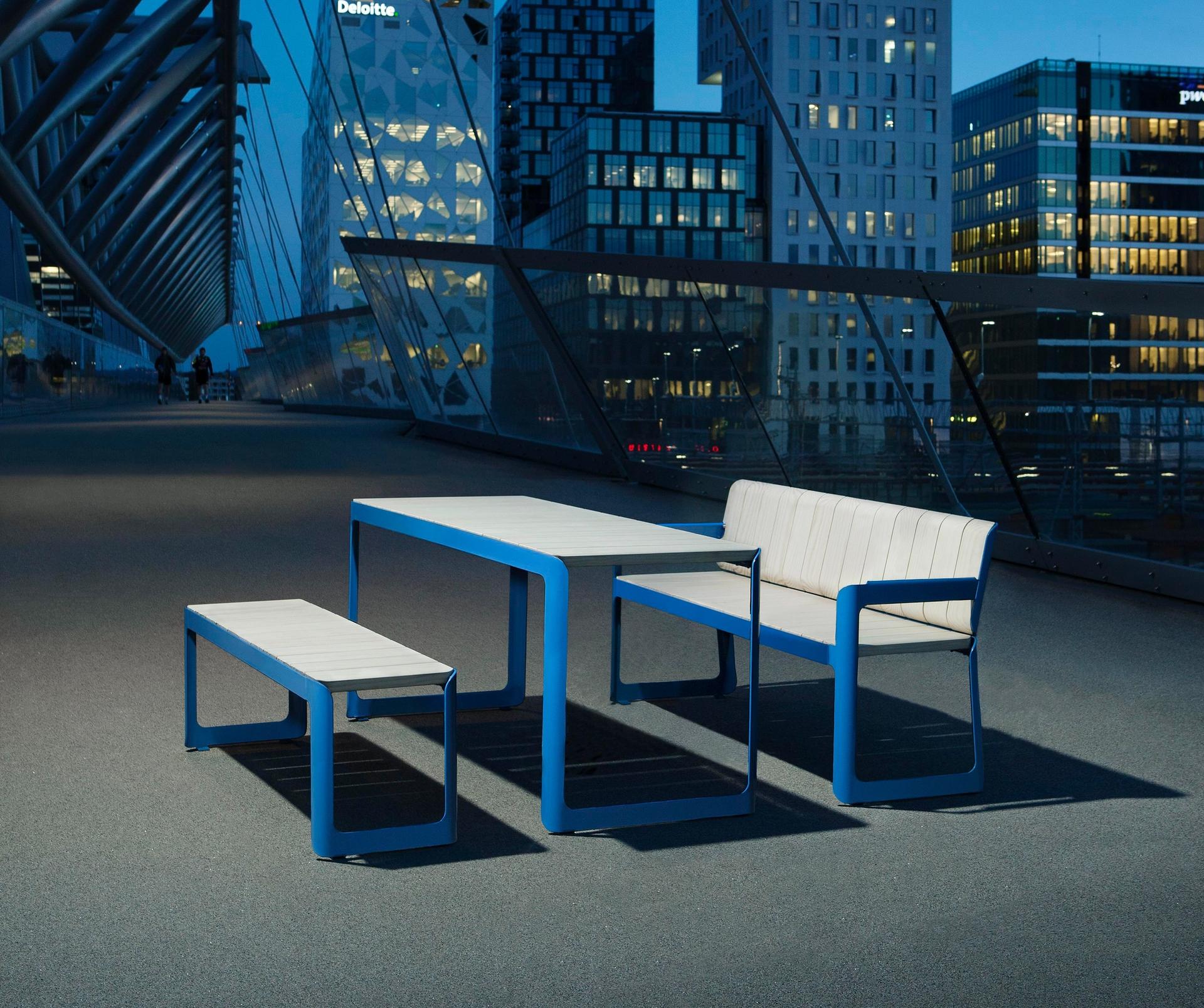 AIR table