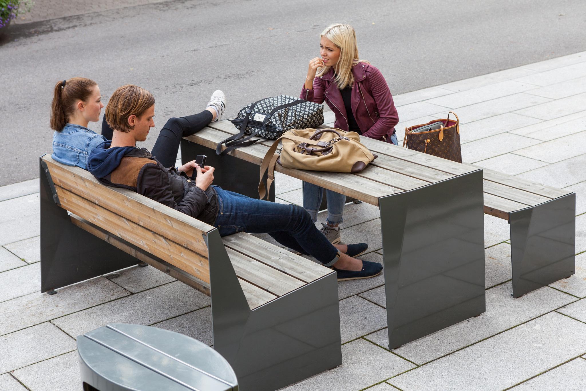 BLOC bench