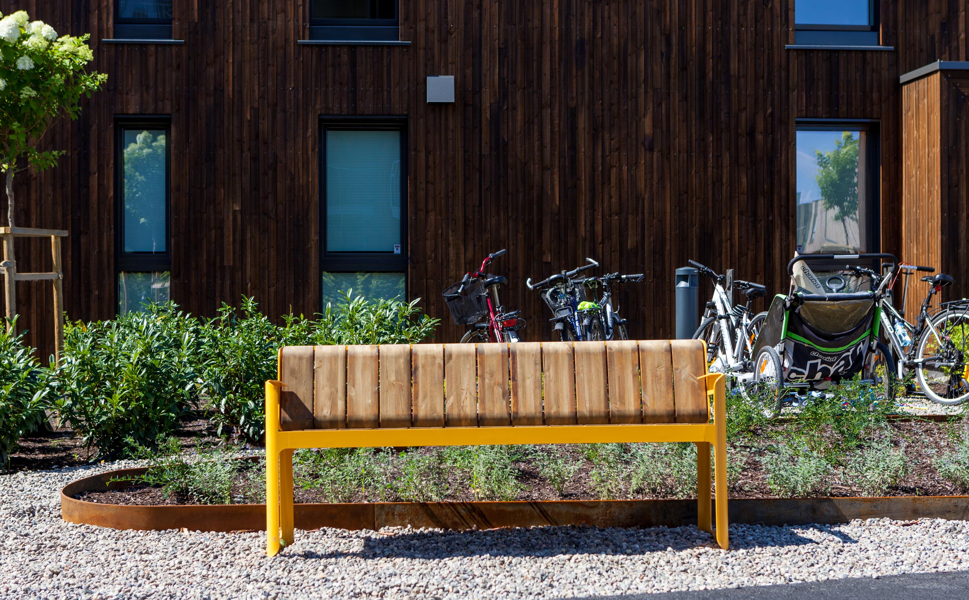 AIR bench