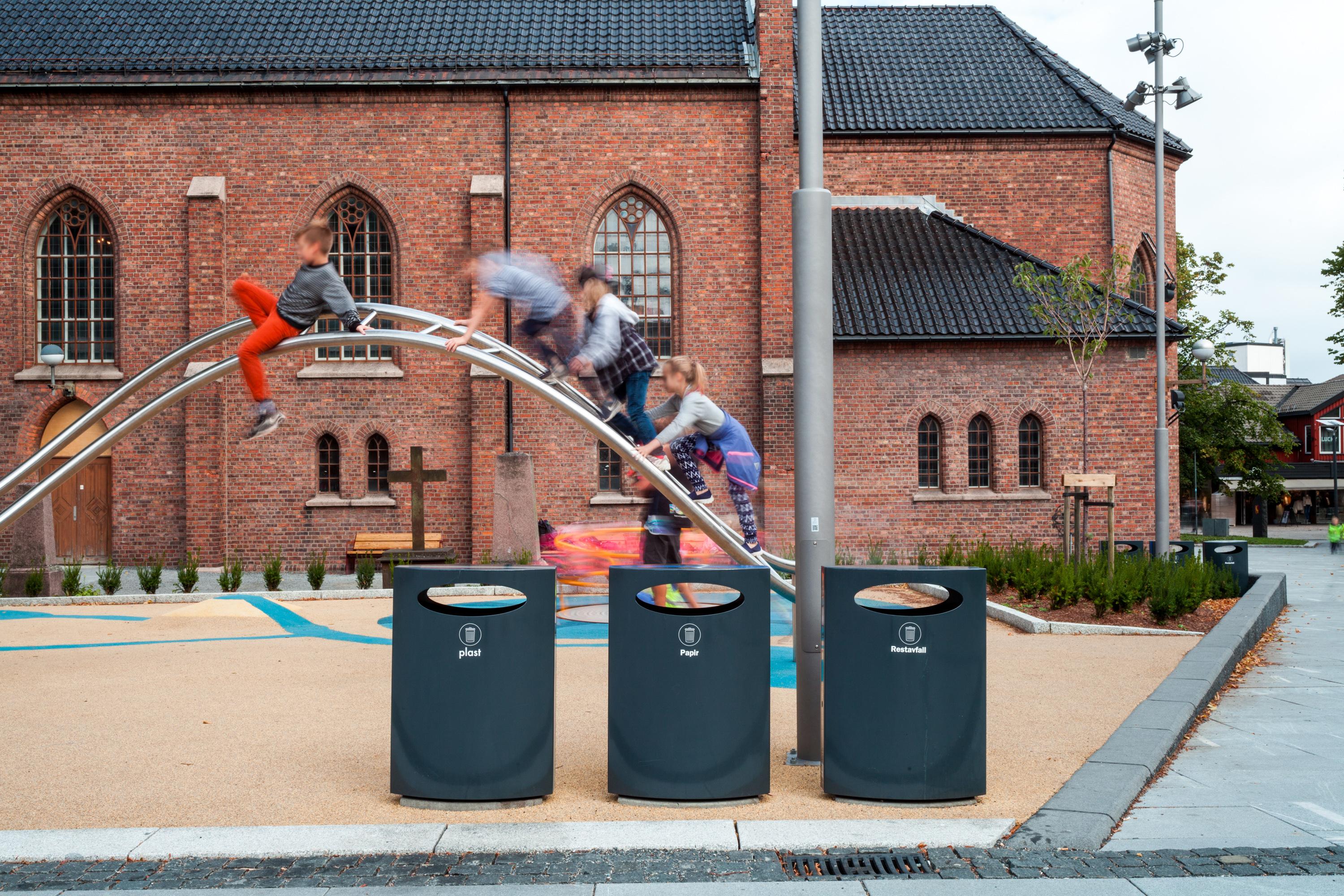 URBAN litter bin