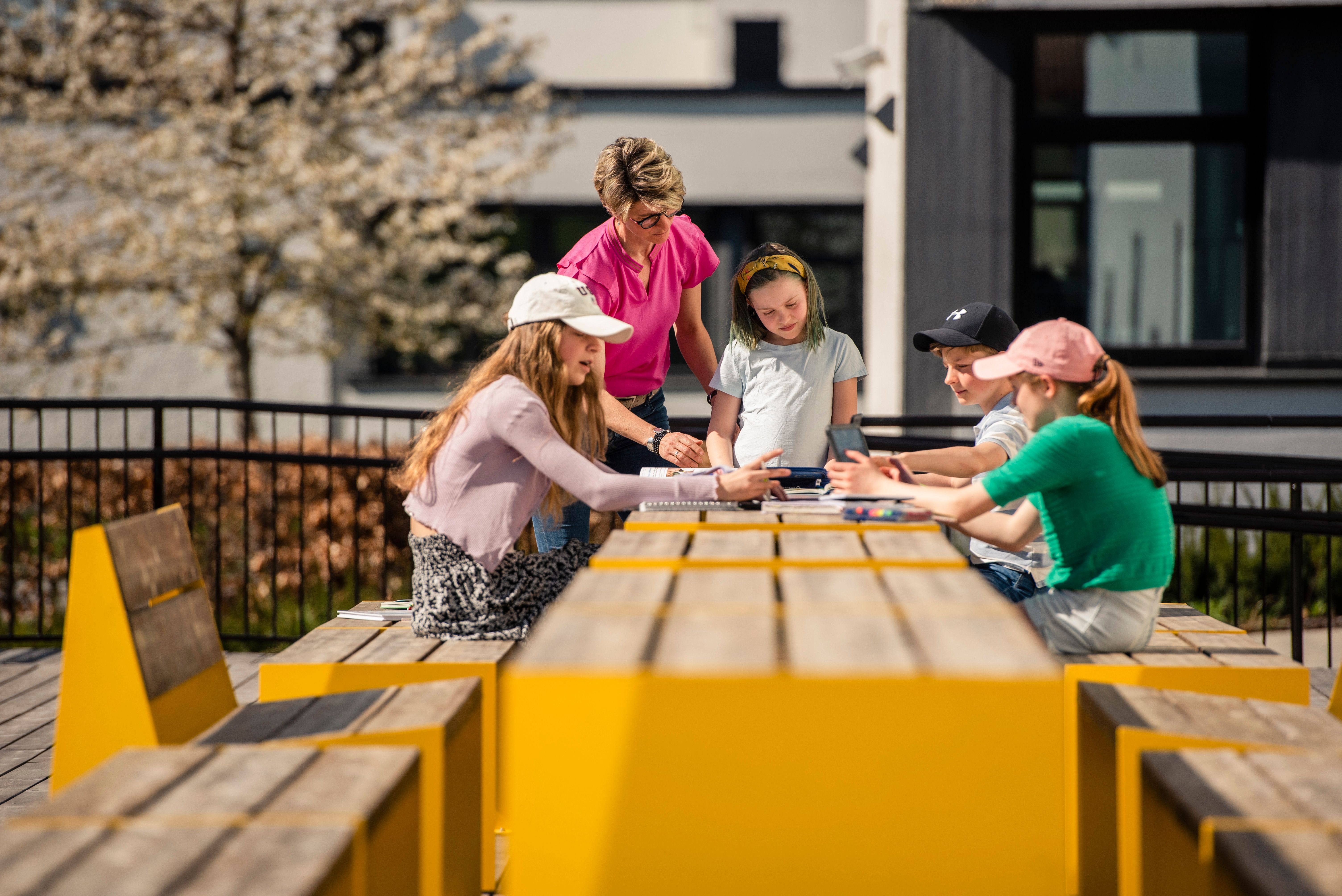 BLOC table