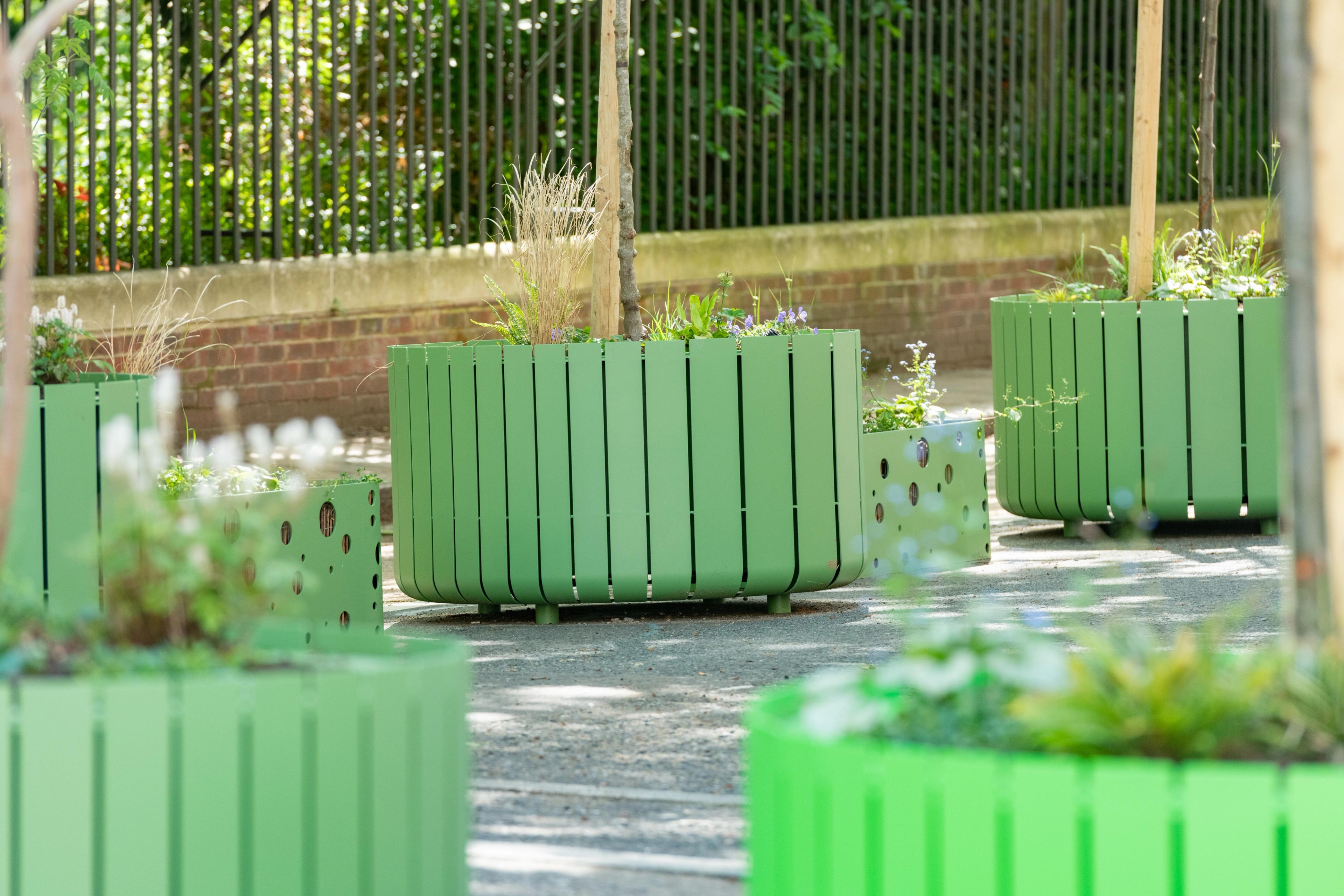 STRIPES planter