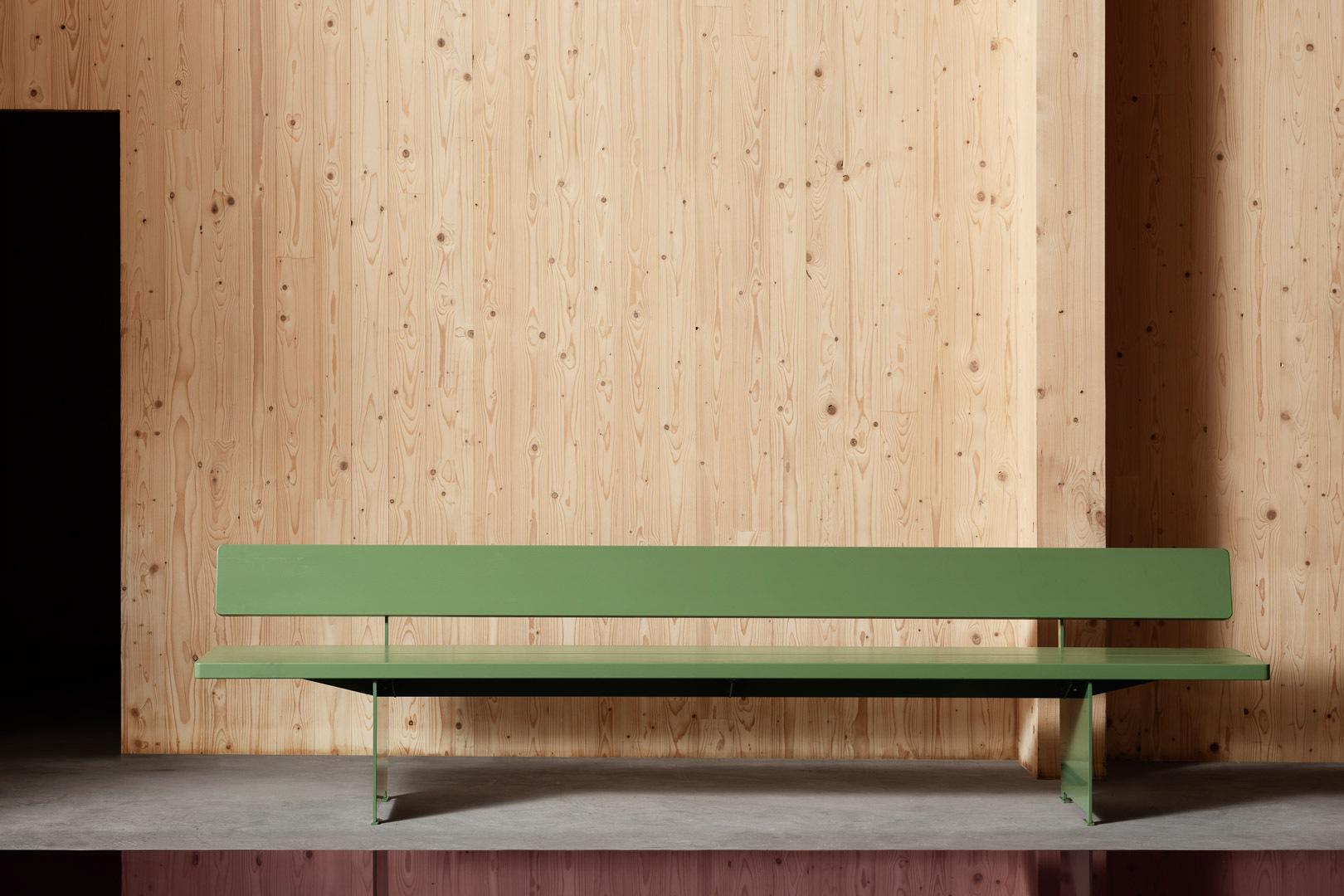 BRISKEBY bench