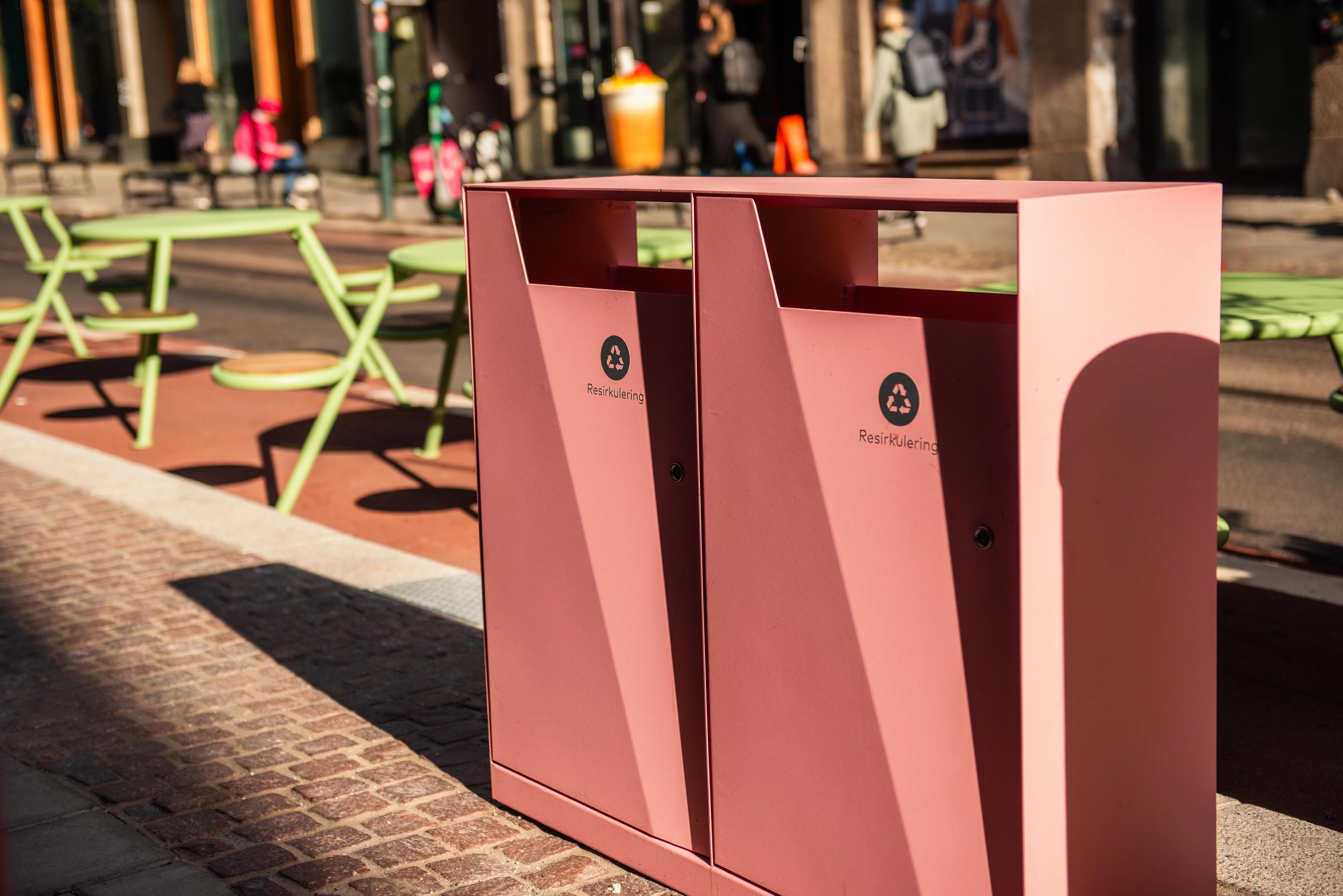 BLOC recycling bin