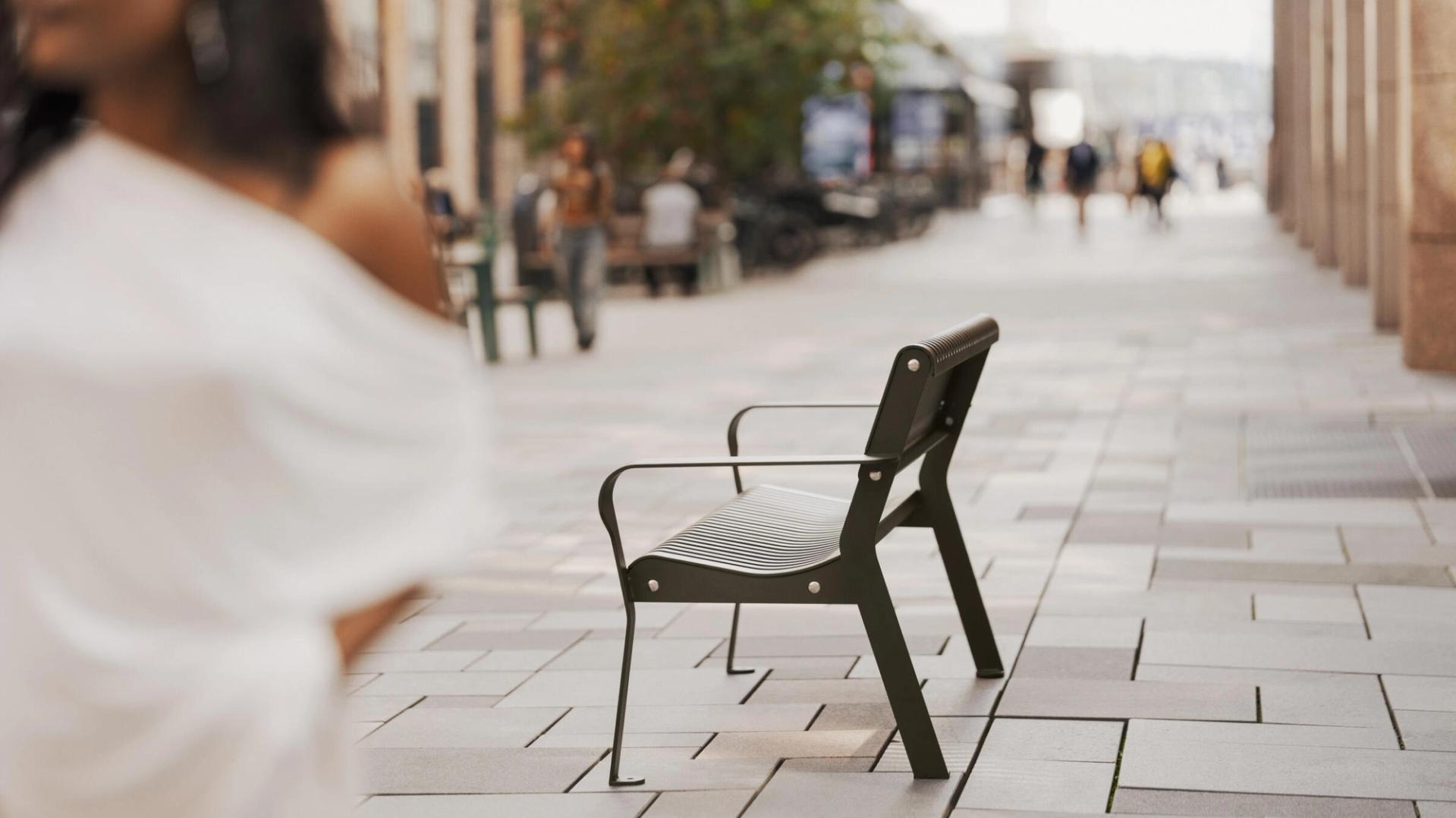 TELLUS bench (fossil-free)