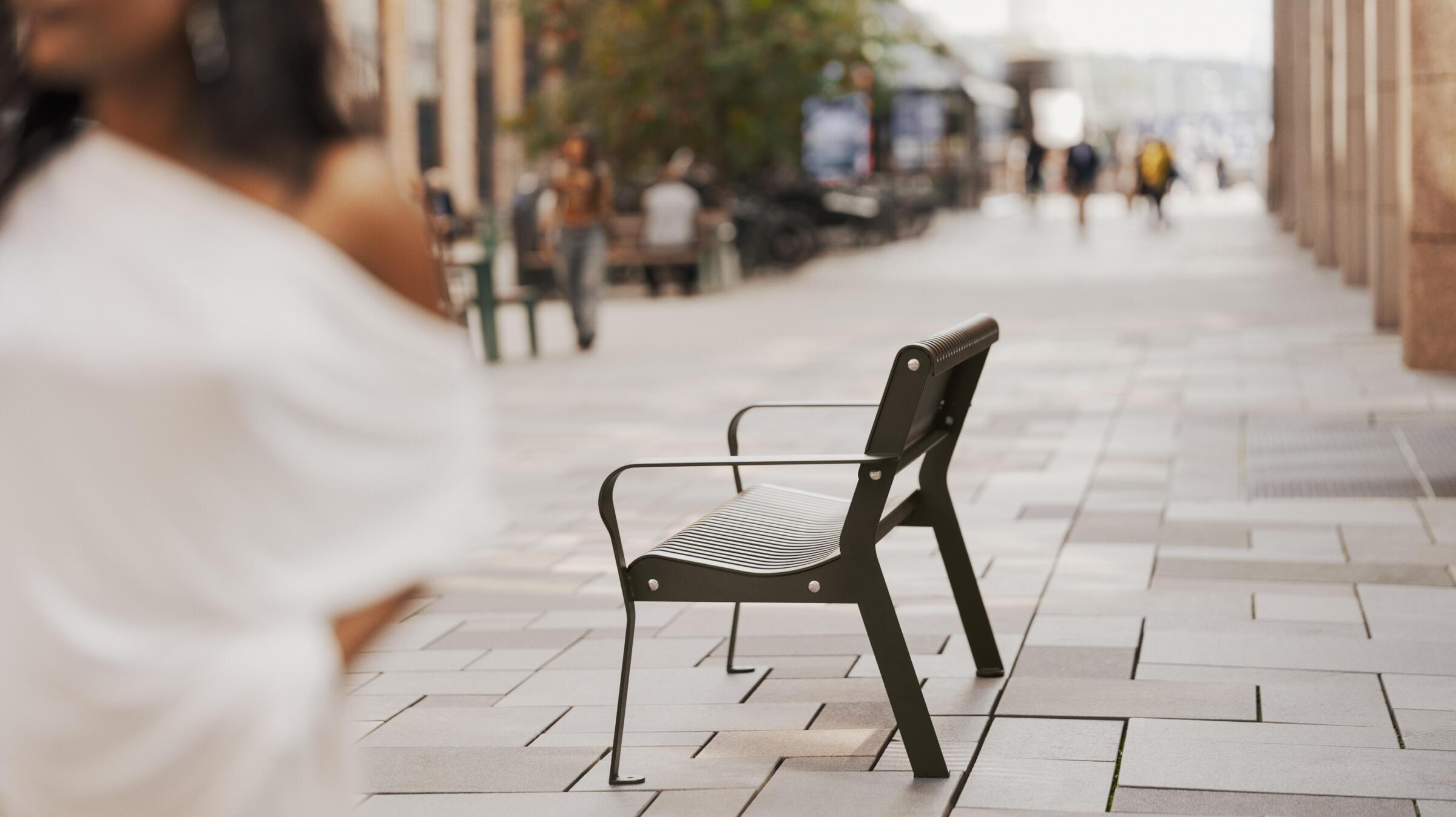 TELLUS bench (fossil-free)