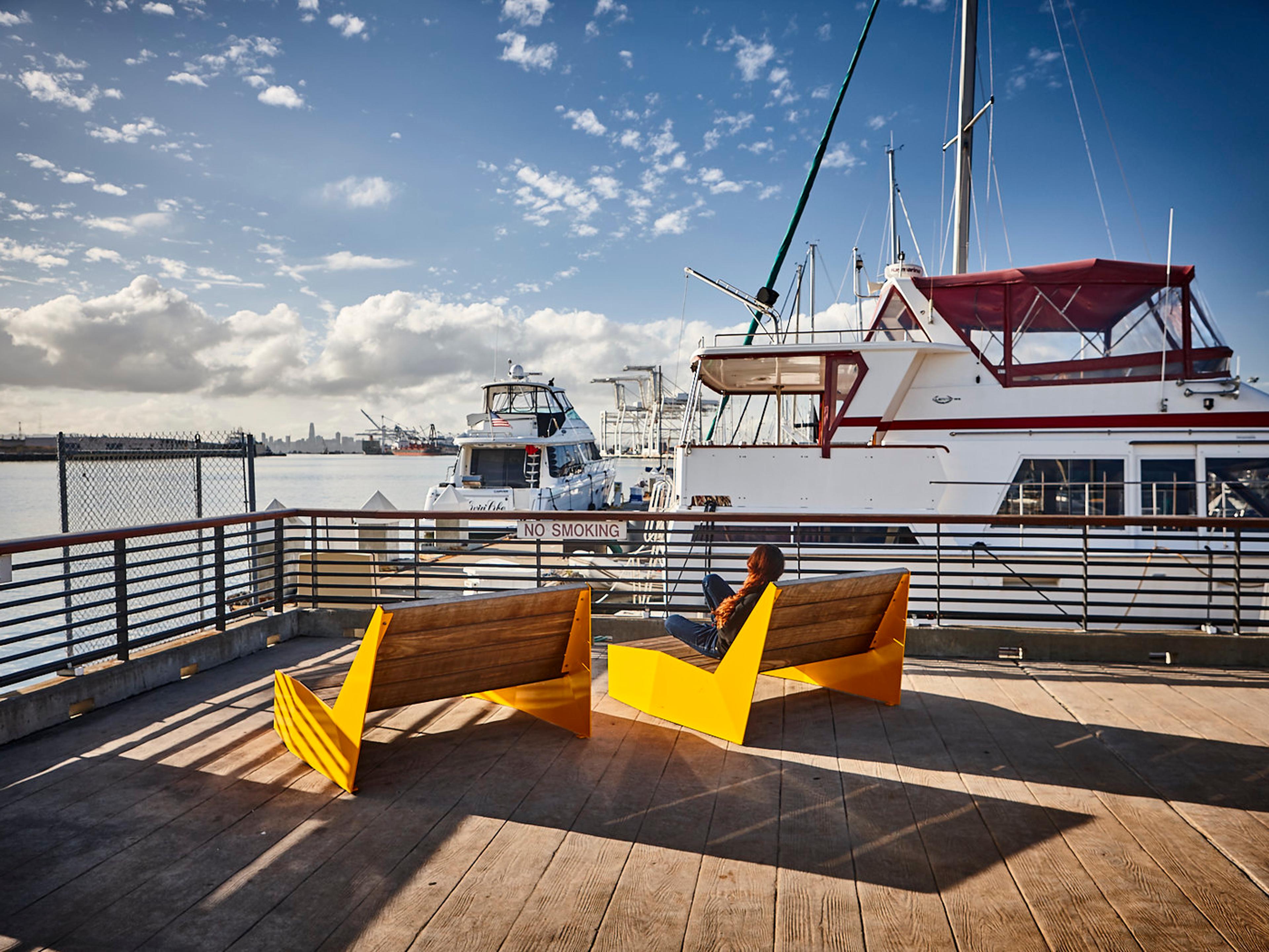 Robust urban furniture along the shore