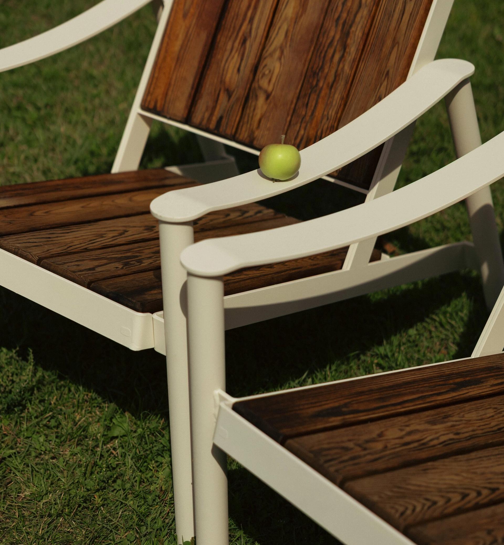 FARI lounge chair