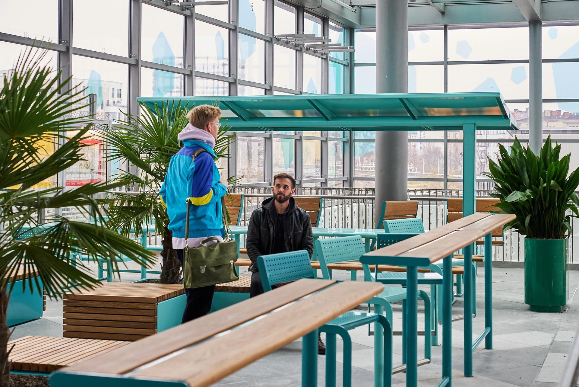 APRIL bar chair