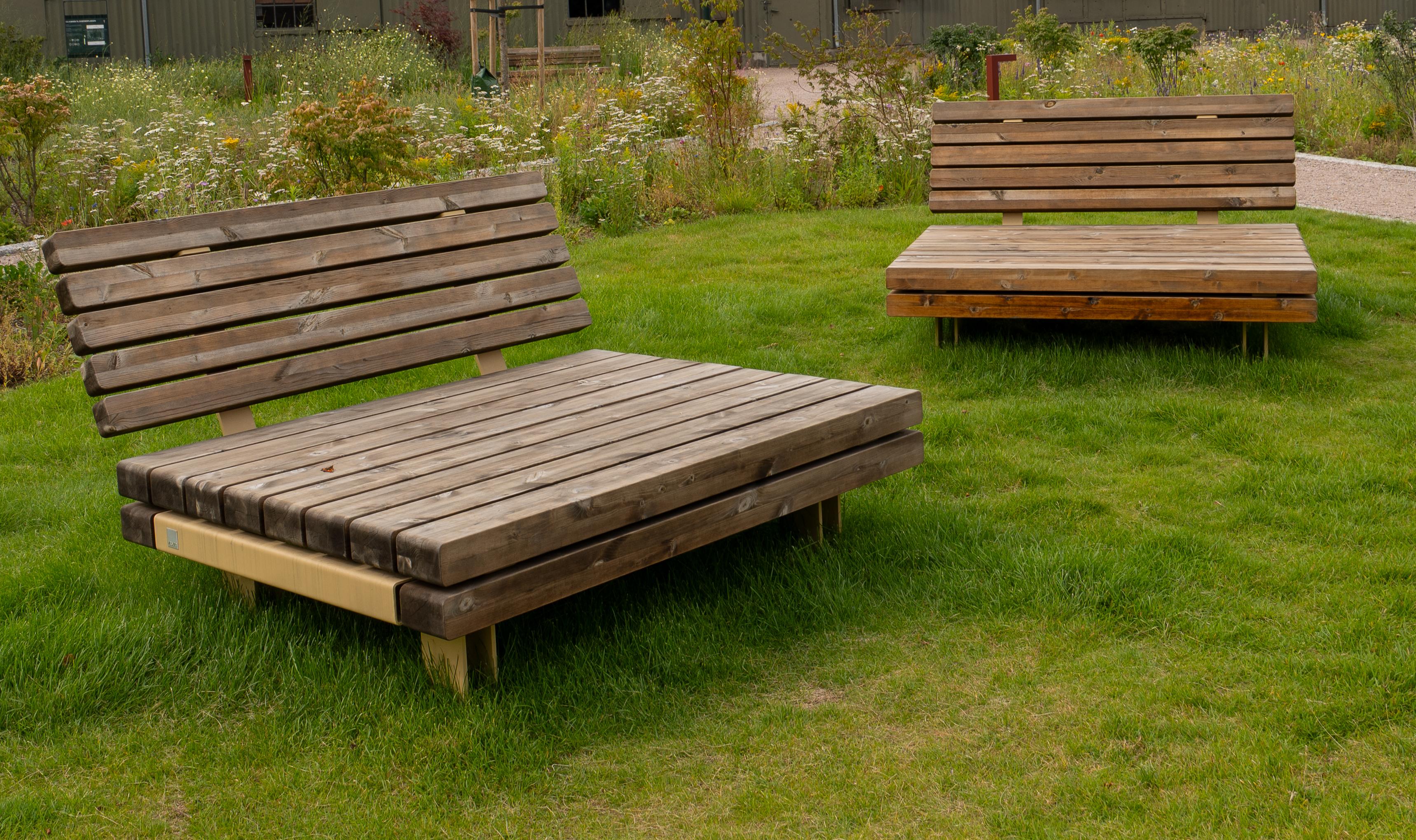 KONG sun bench