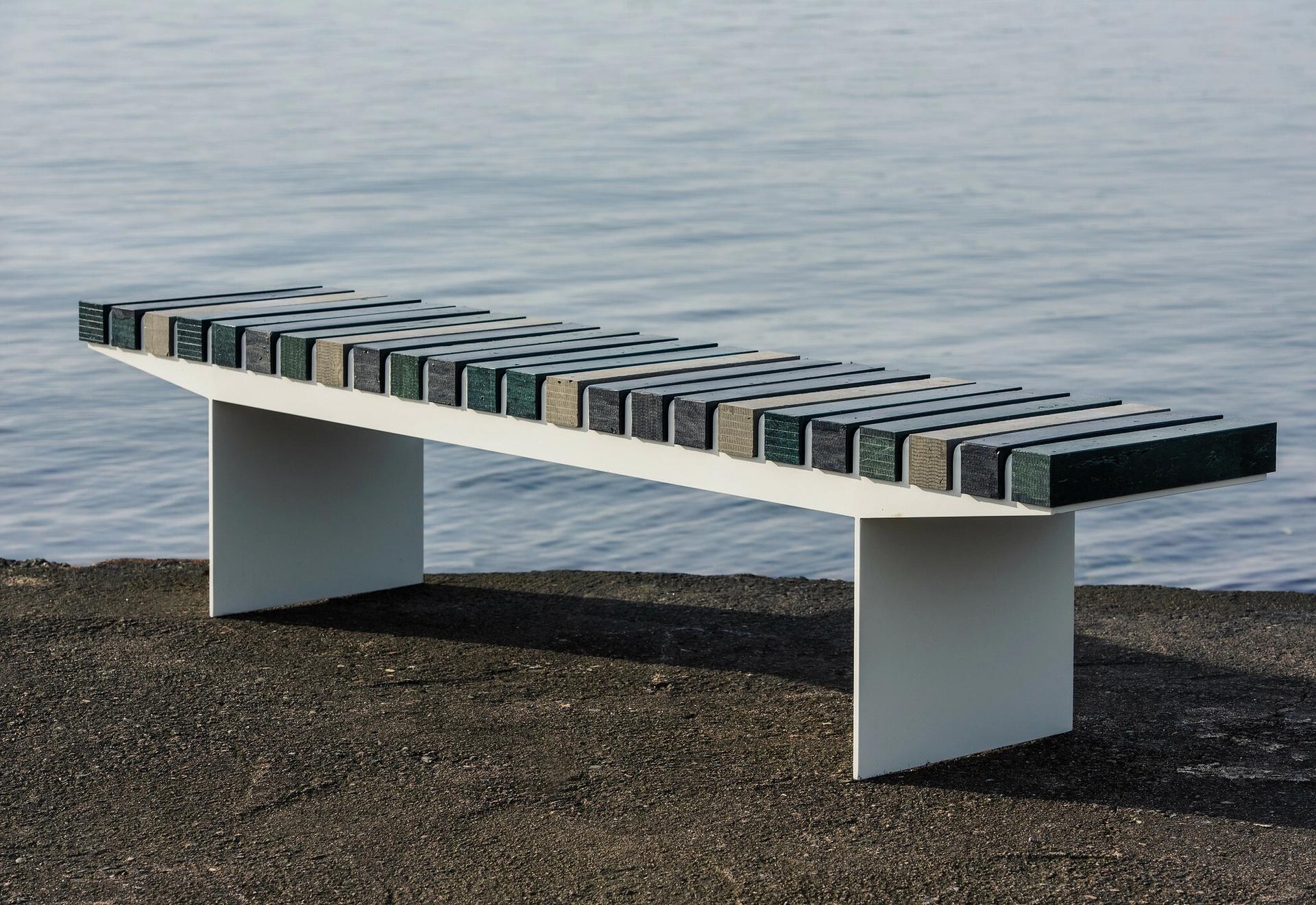 COAST bench (ocean plastic)