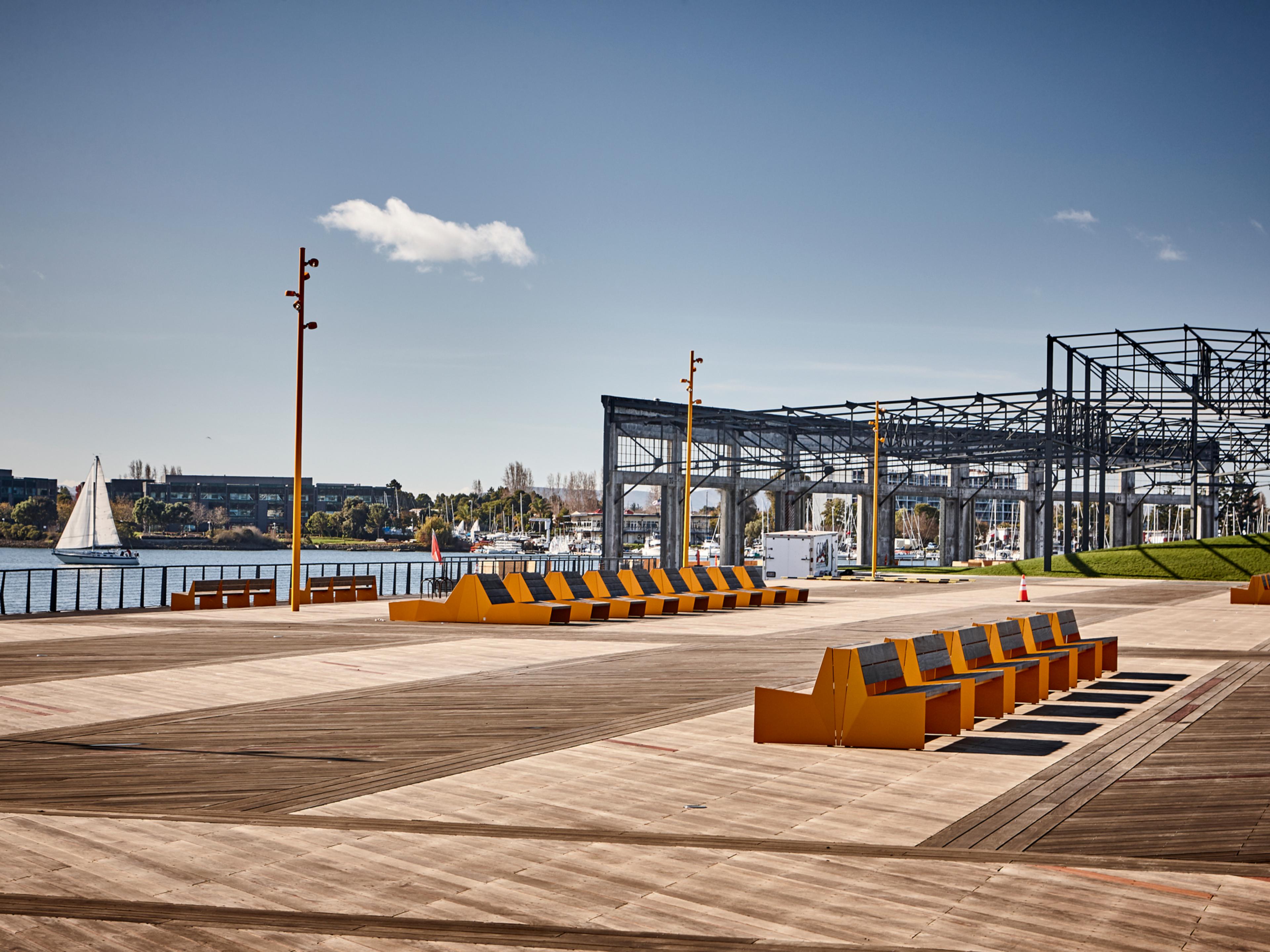 Réinventer la ville : un terminal maritime transformé en parc de front de mer à Oakland, en Californie