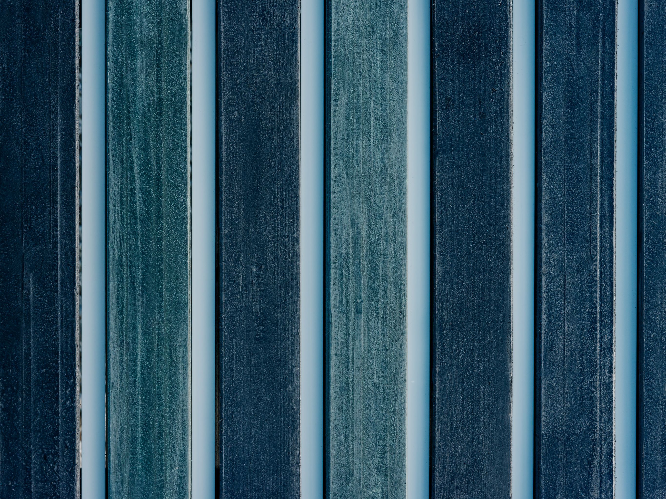 COAST bench (ocean plastic)